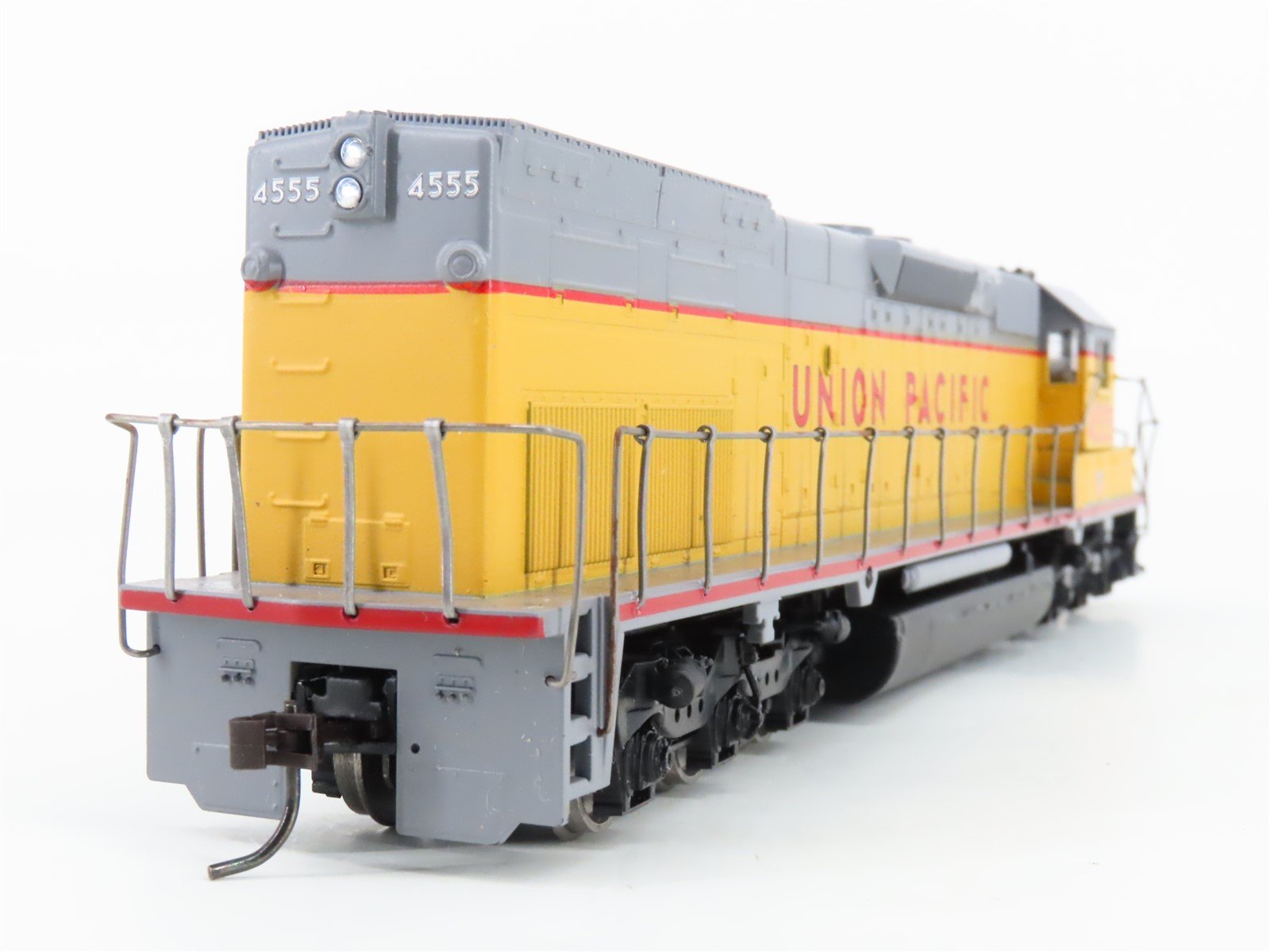 HO Scale Athearn 4507 UP Union Pacific SD40T-2 Diesel Locomotive #4555