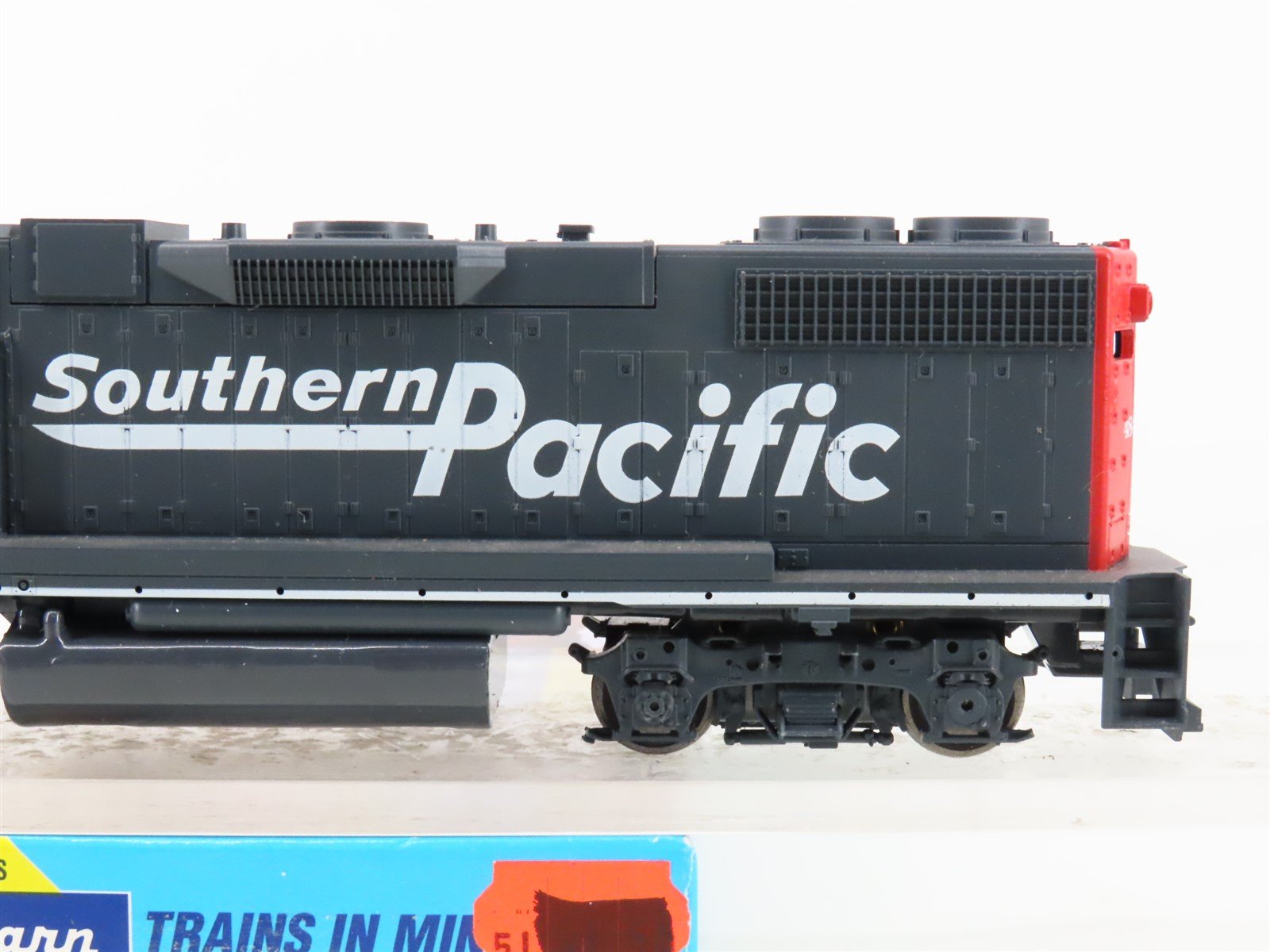 HO Scale Athearn 4610 SP Southern Pacific GP38-2 Diesel Locomotive #4846
