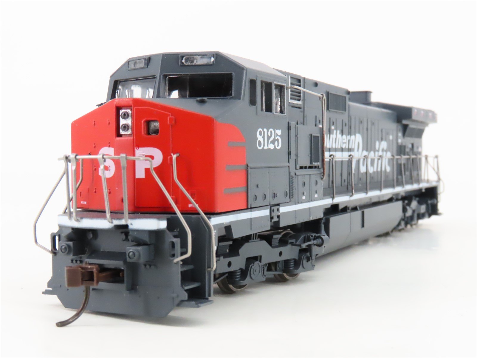 HO Scale Athearn 4906 SP Southern Pacific C44-9W Diesel Locomotive #8125