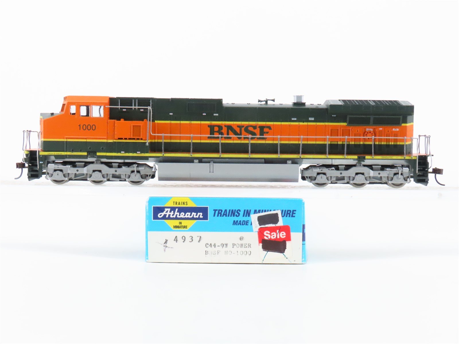 HO Scale Athearn 4937 BNSF Railway C44-9W Diesel Locomotive #1000