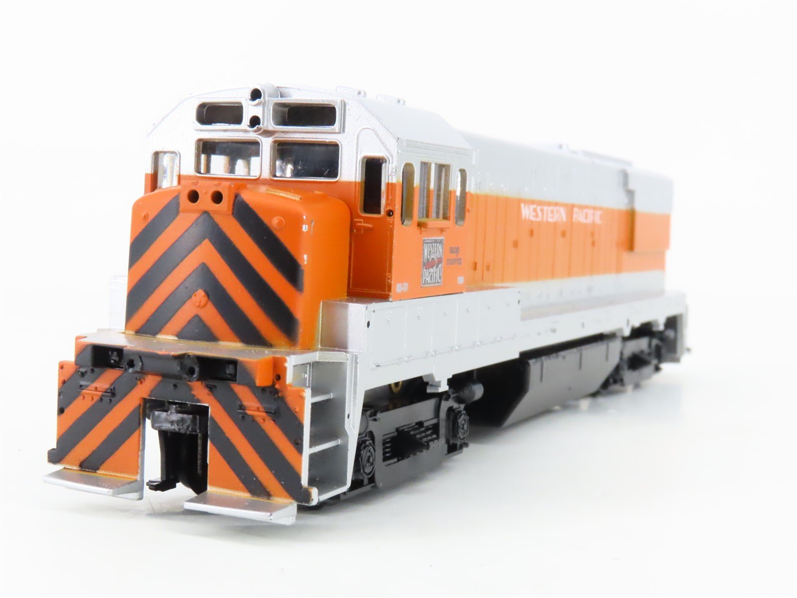 HO Scale Athearn WP Western Pacific U18B Diesel Locomotive UNPOWERED