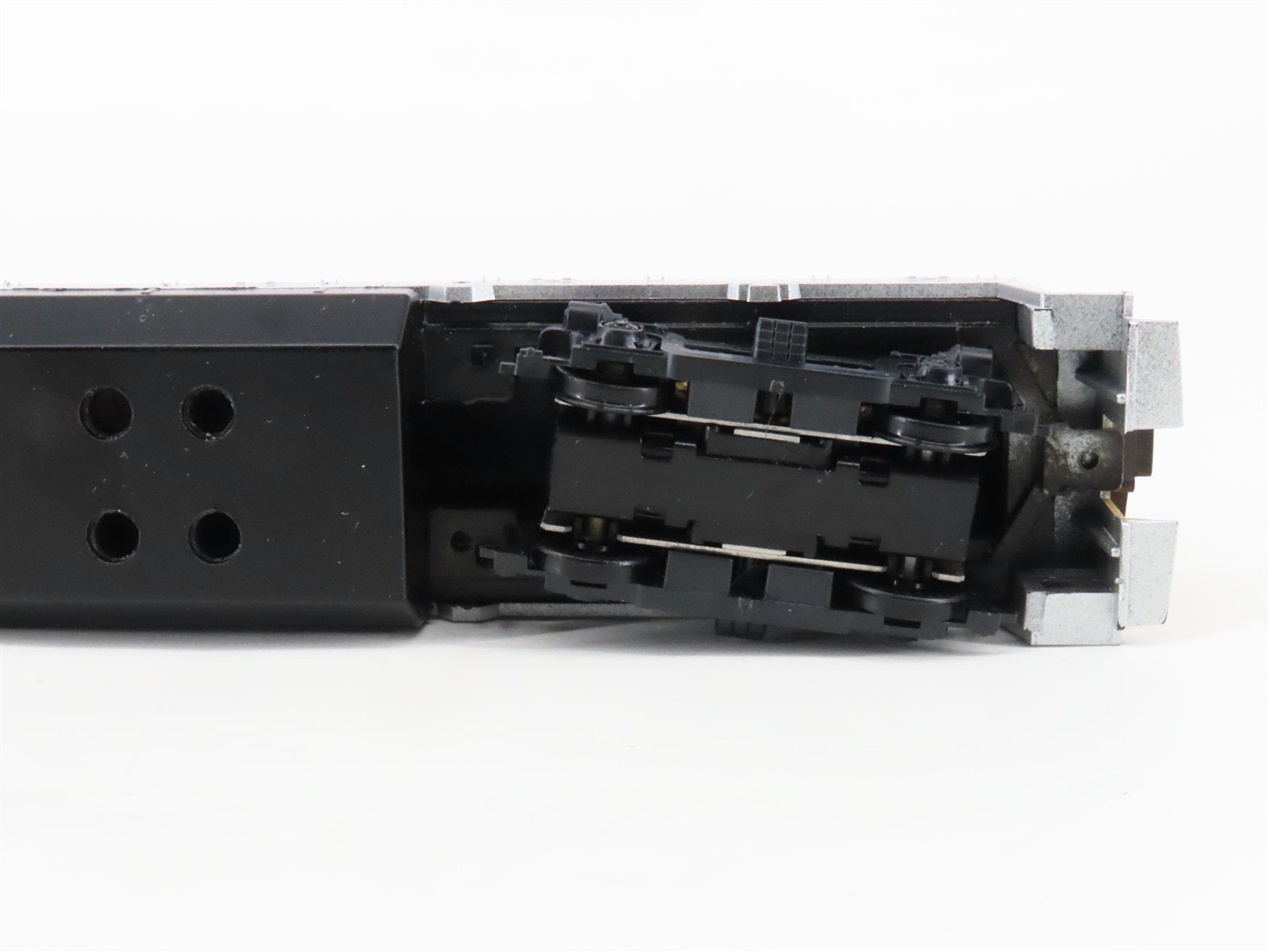 HO Scale Athearn WP Western Pacific U18B Diesel Locomotive UNPOWERED