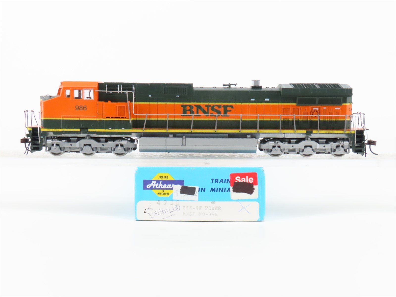 HO Scale Athearn 4936 BNSF Railway C44-9W Diesel Locomotive #986