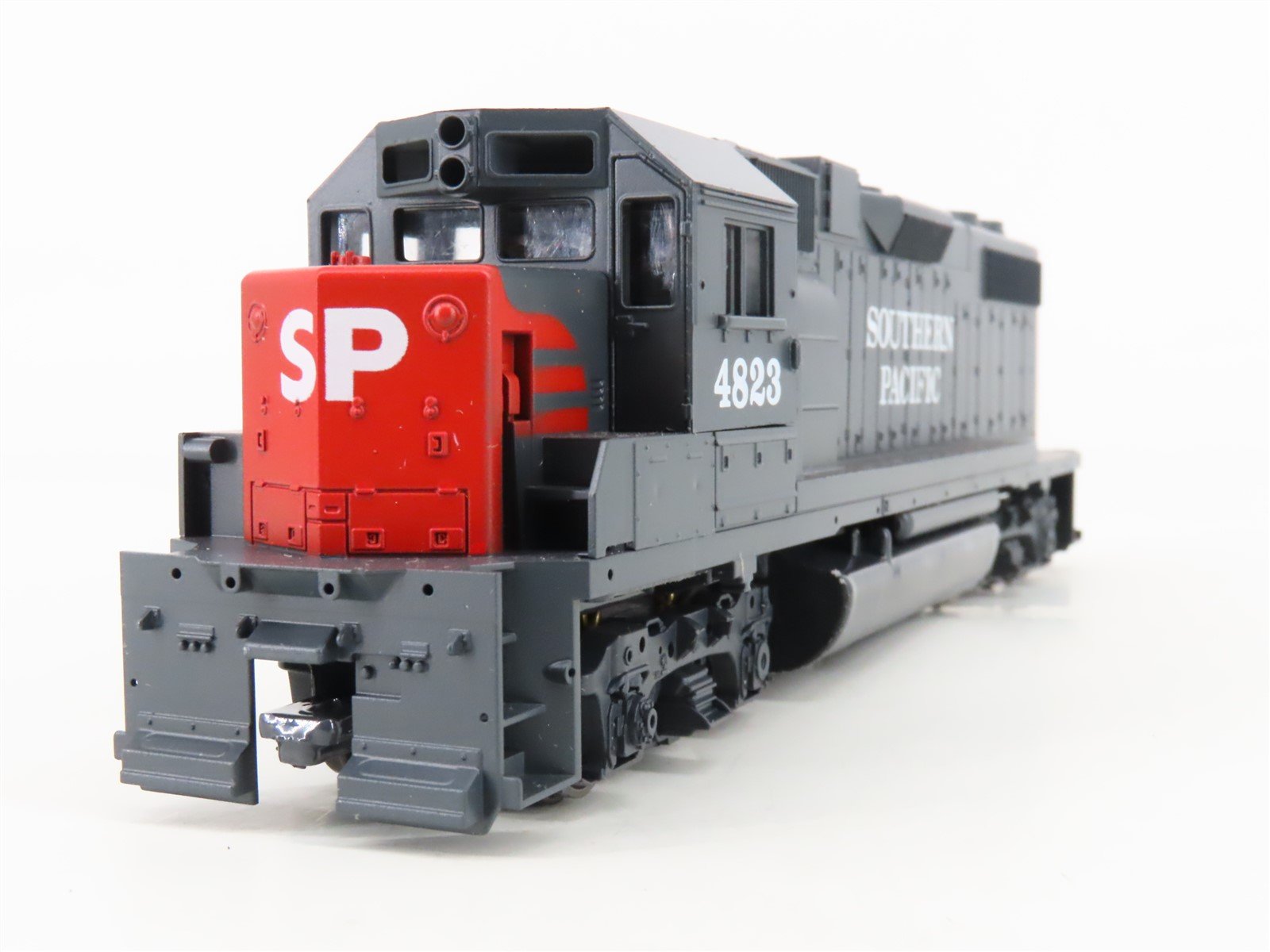 HO Scale Athearn 4610 SP Southern Pacific GP38-2 Diesel Locomotive #4823