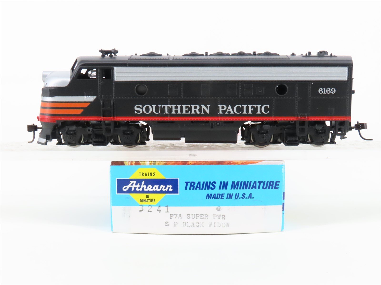 HO Scale Athearn 3241 SP Southern Pacific F7A Diesel Locomotive #6169