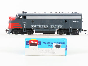 HO Scale Athearn 3209 SP Southern Pacific F7A Diesel Locomotive #6352