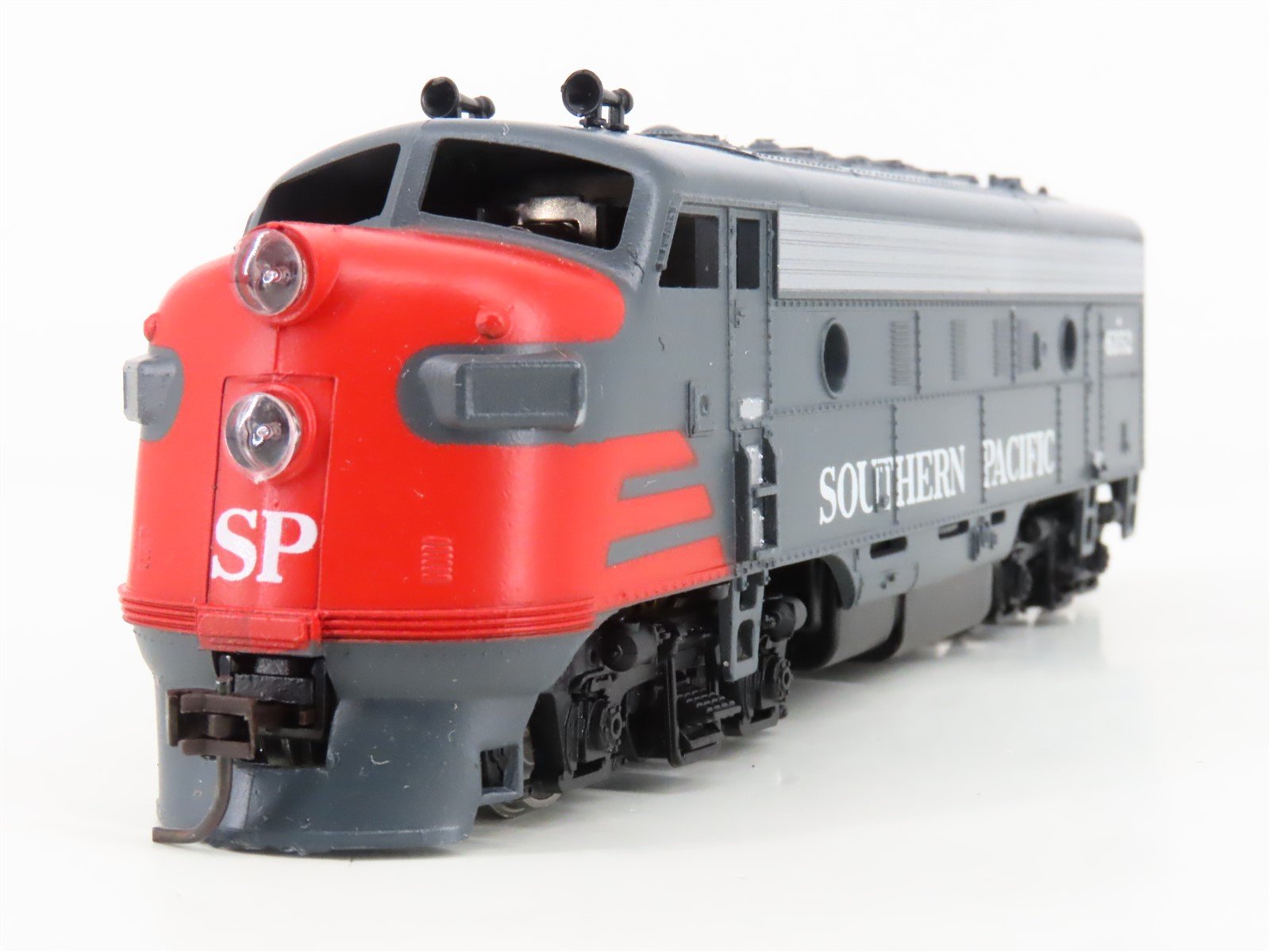 HO Scale Athearn 3209 SP Southern Pacific F7A Diesel Locomotive #6352