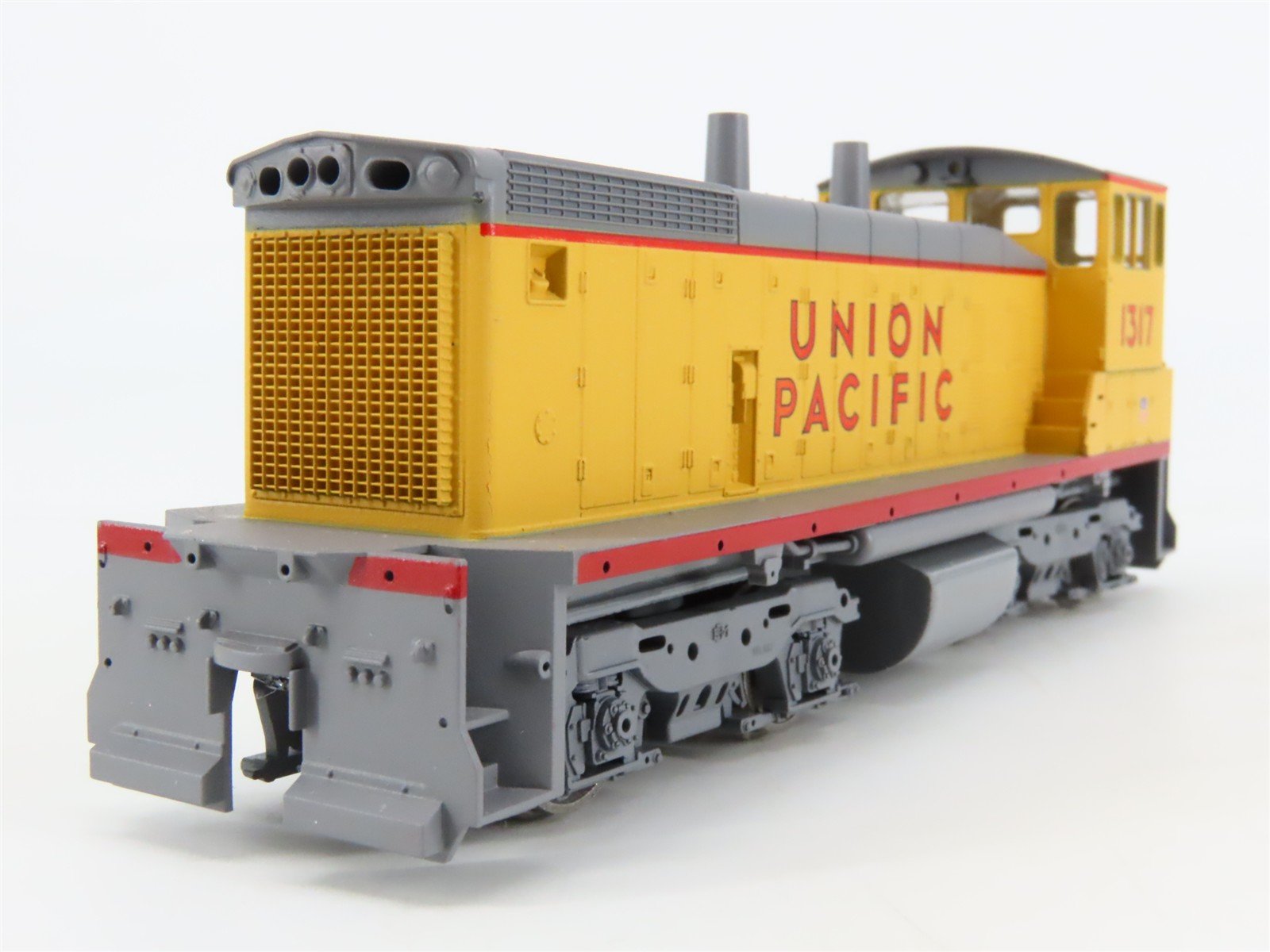 HO Scale Athearn 3933 UP Union Pacific SW1500 Diesel Switcher #1317