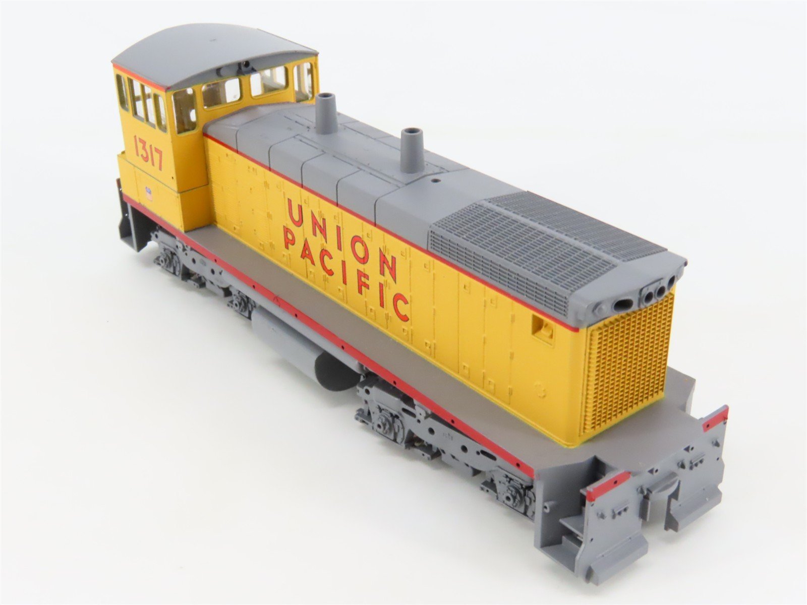 HO Scale Athearn 3933 UP Union Pacific SW1500 Diesel Switcher #1317