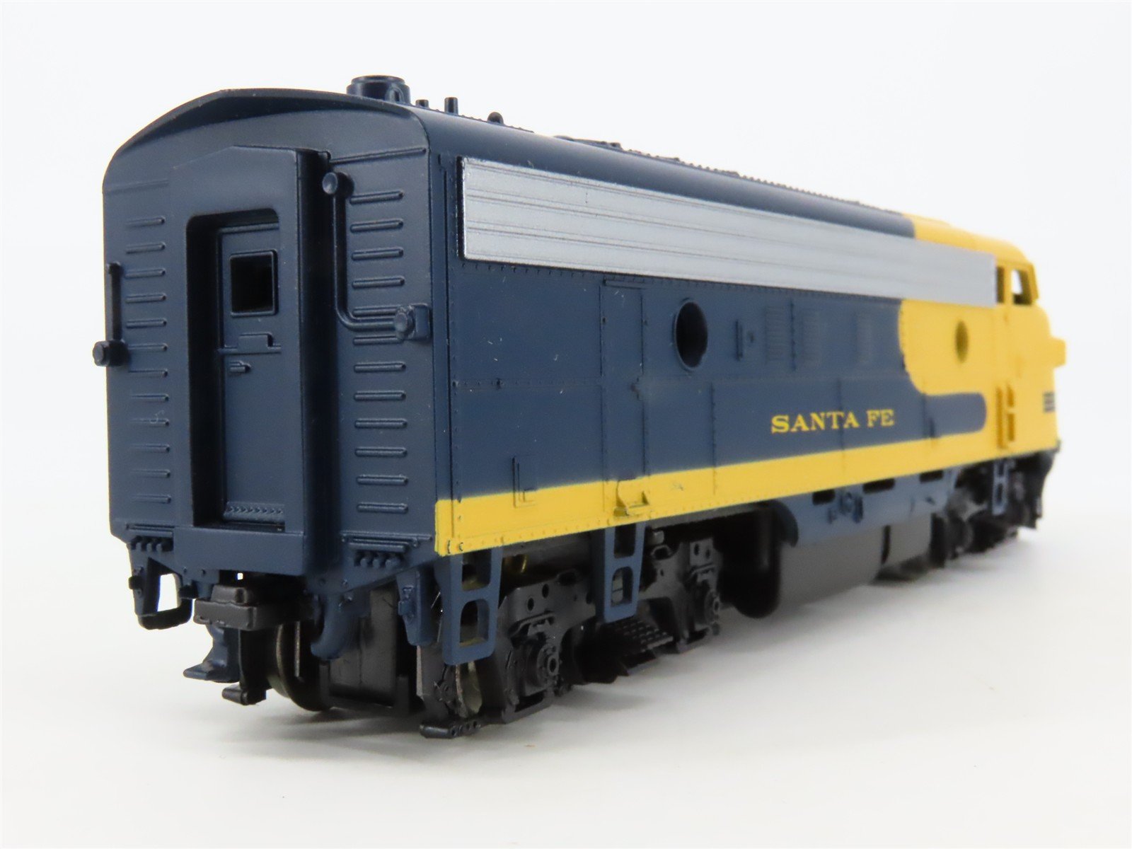 HO Scale Athearn 3203 ATSF Santa Fe EMD F7A Diesel Locomotive #285C