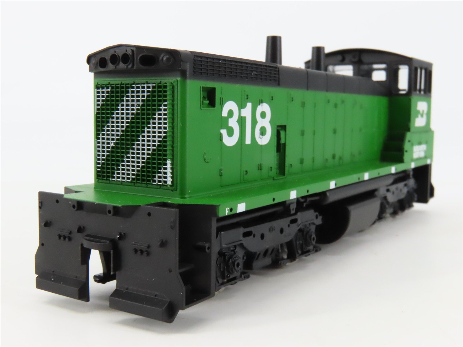 HO Scale Athearn 3902 BN Burlington Northern EMD SW1500 Diesel Switcher #318