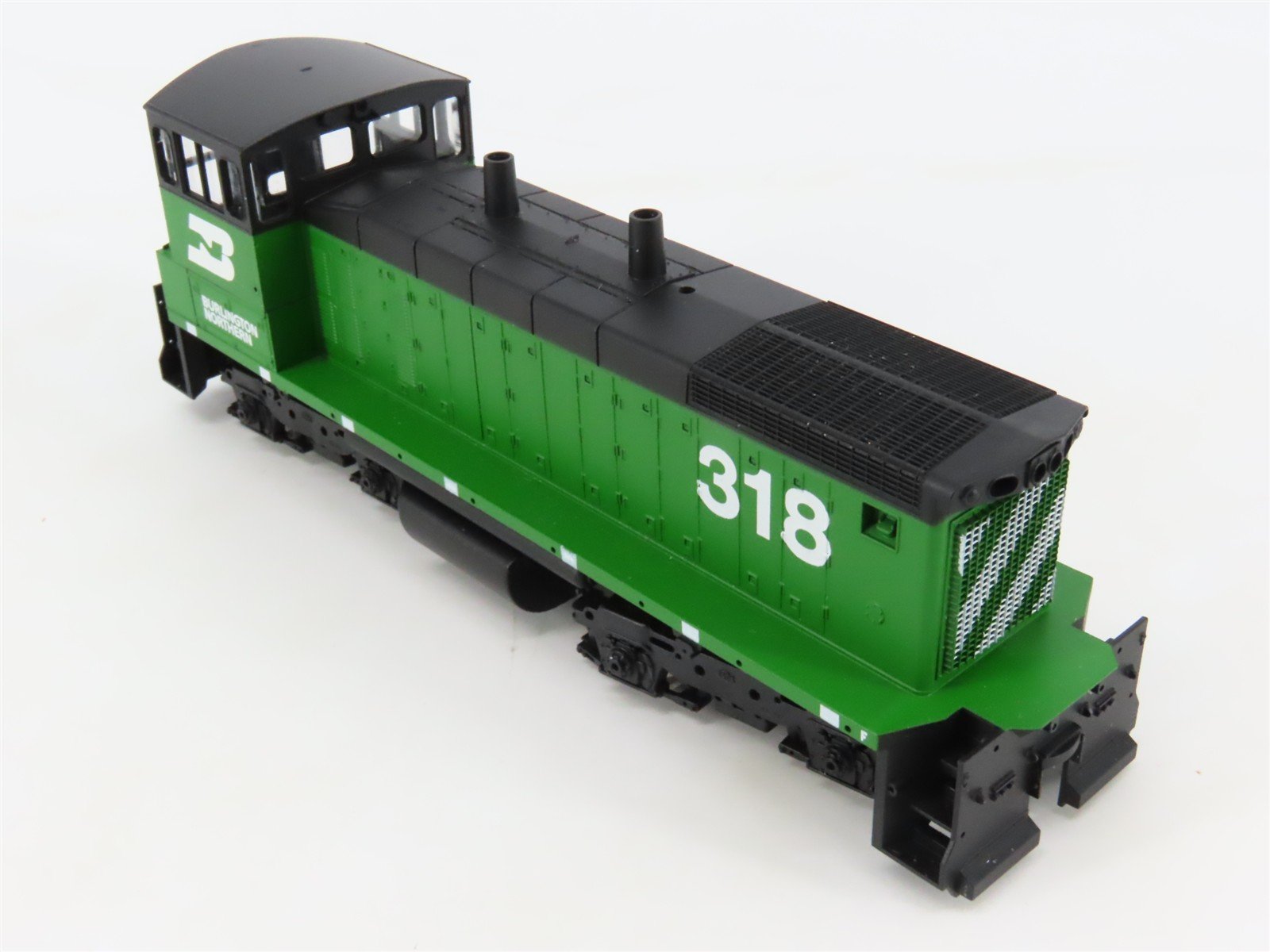 HO Scale Athearn 3902 BN Burlington Northern EMD SW1500 Diesel Switcher #318