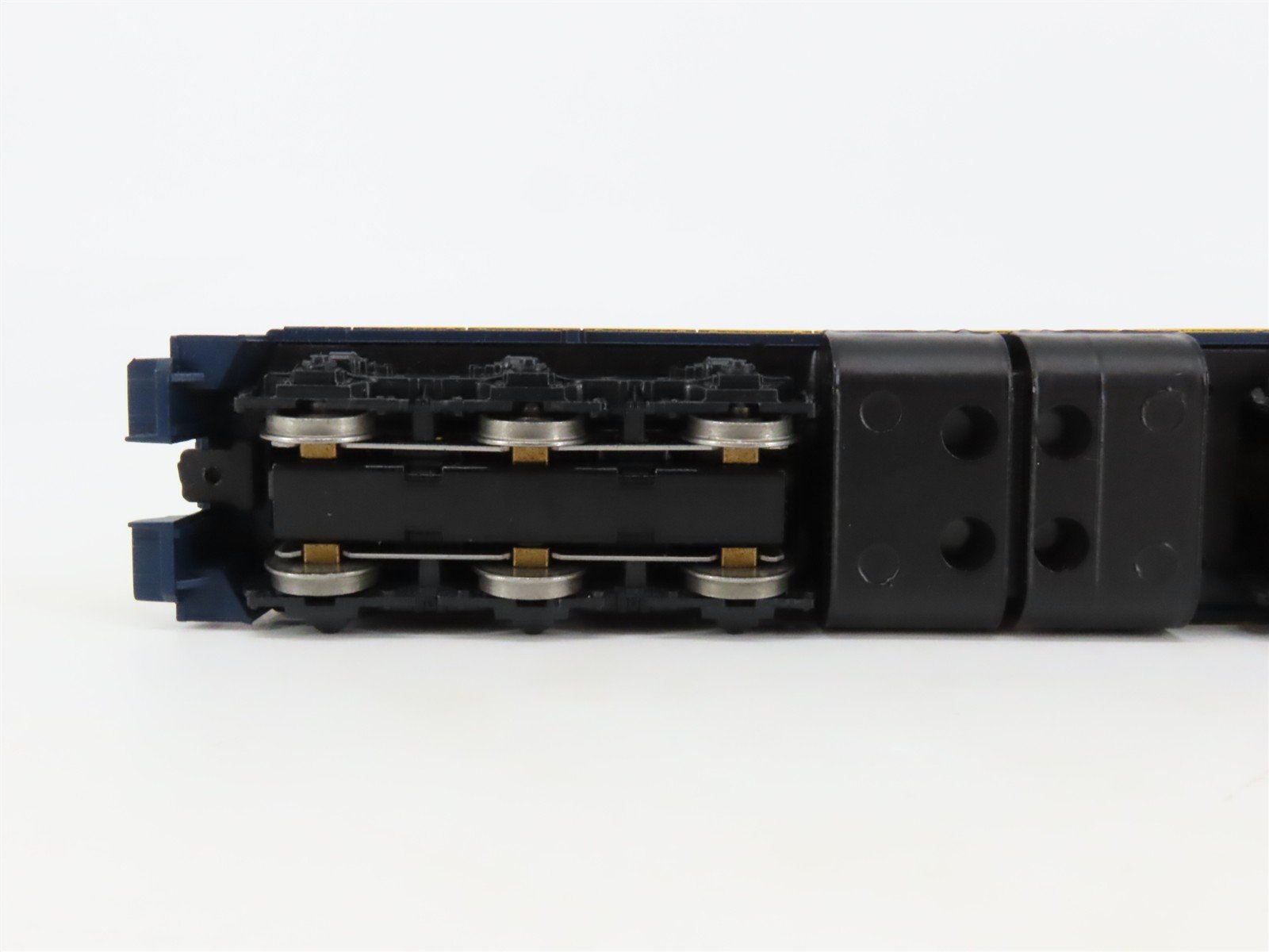 HO Scale Athearn 3801 ATSF Santa Fe EMD SD9 Diesel Locomotive #2964