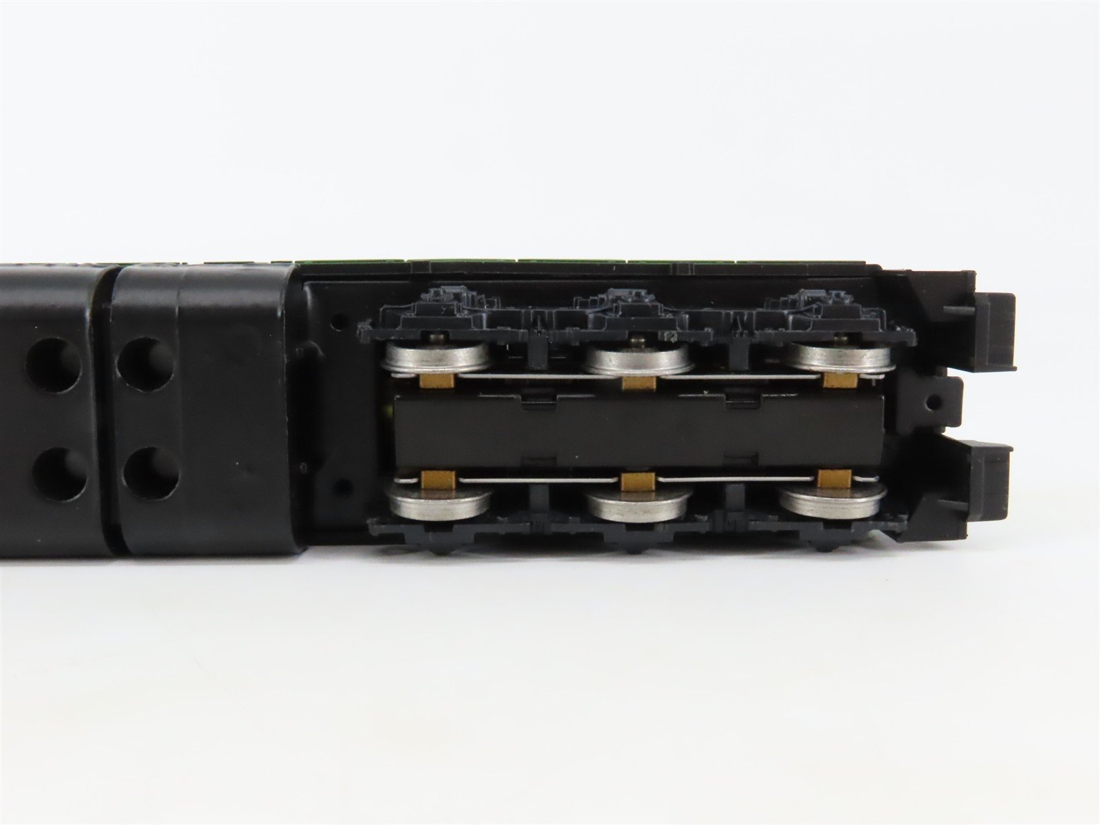 HO Scale Athearn 3802 BN Burlington Northern EMD SD9 Diesel Locomotive #6147
