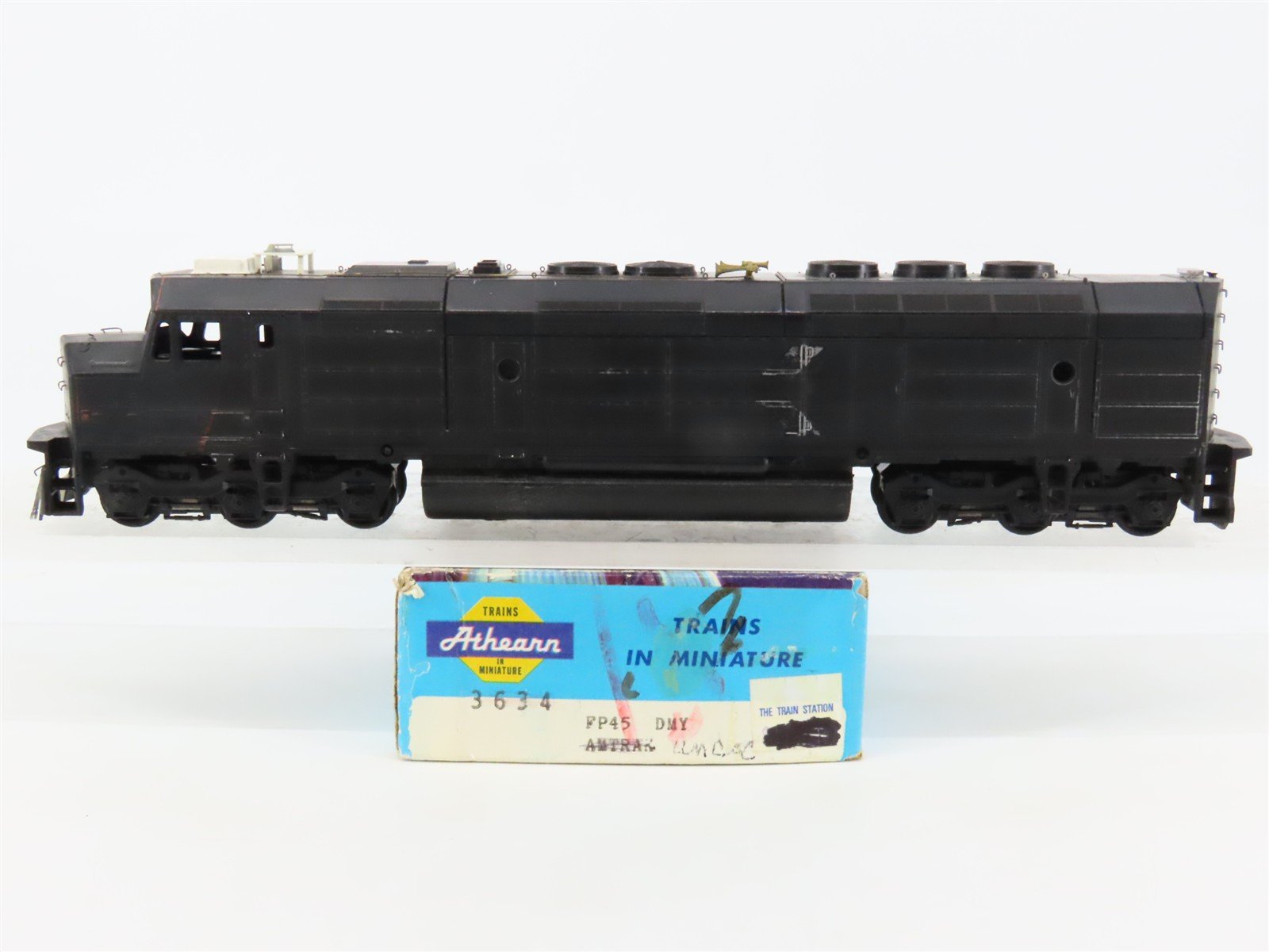 HO Scale Athearn 3634 Undecorated FP45 Diesel Locomotive - Custom - Unpowered