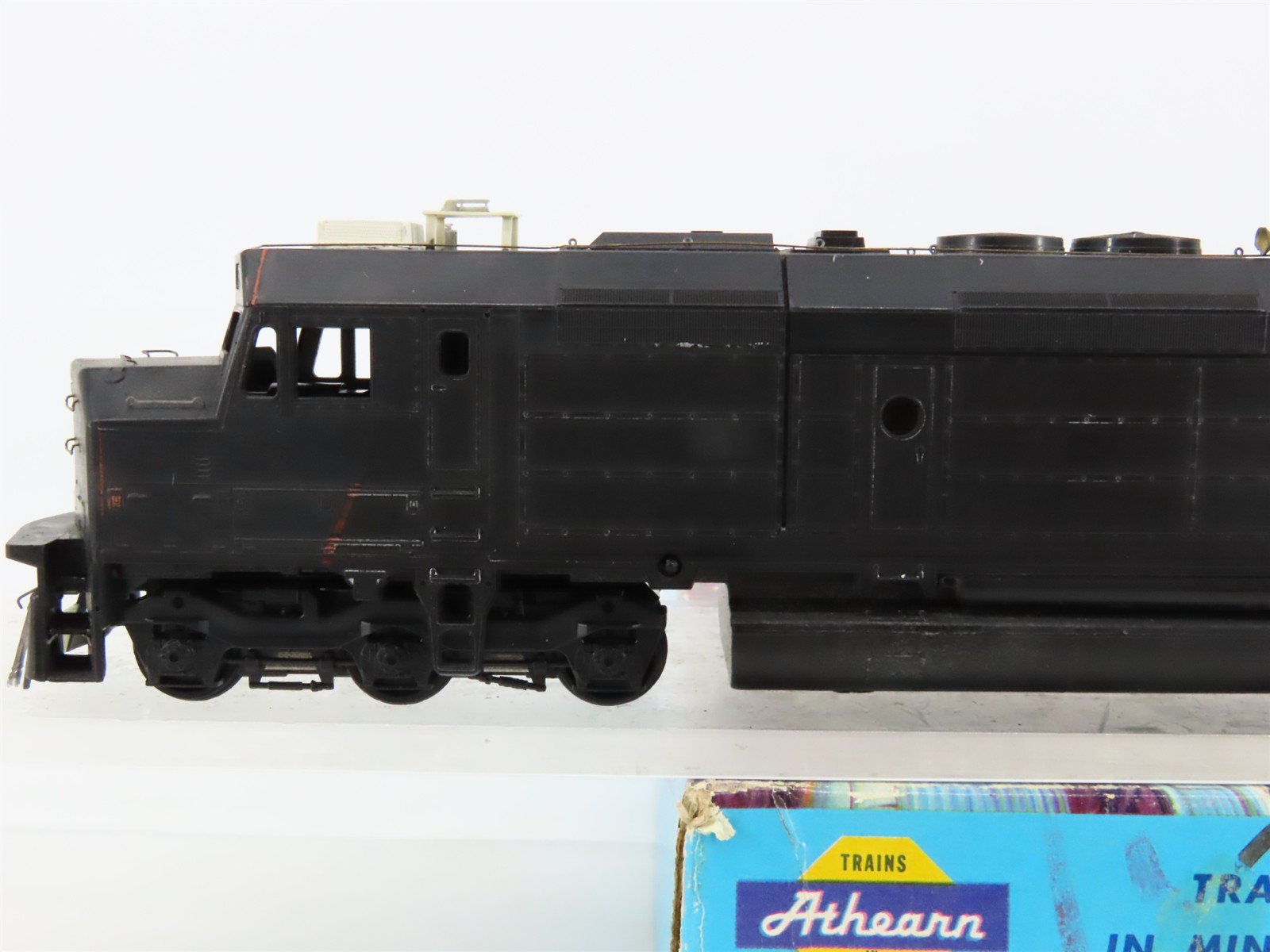 HO Scale Athearn 3634 Undecorated FP45 Diesel Locomotive - Custom - Unpowered