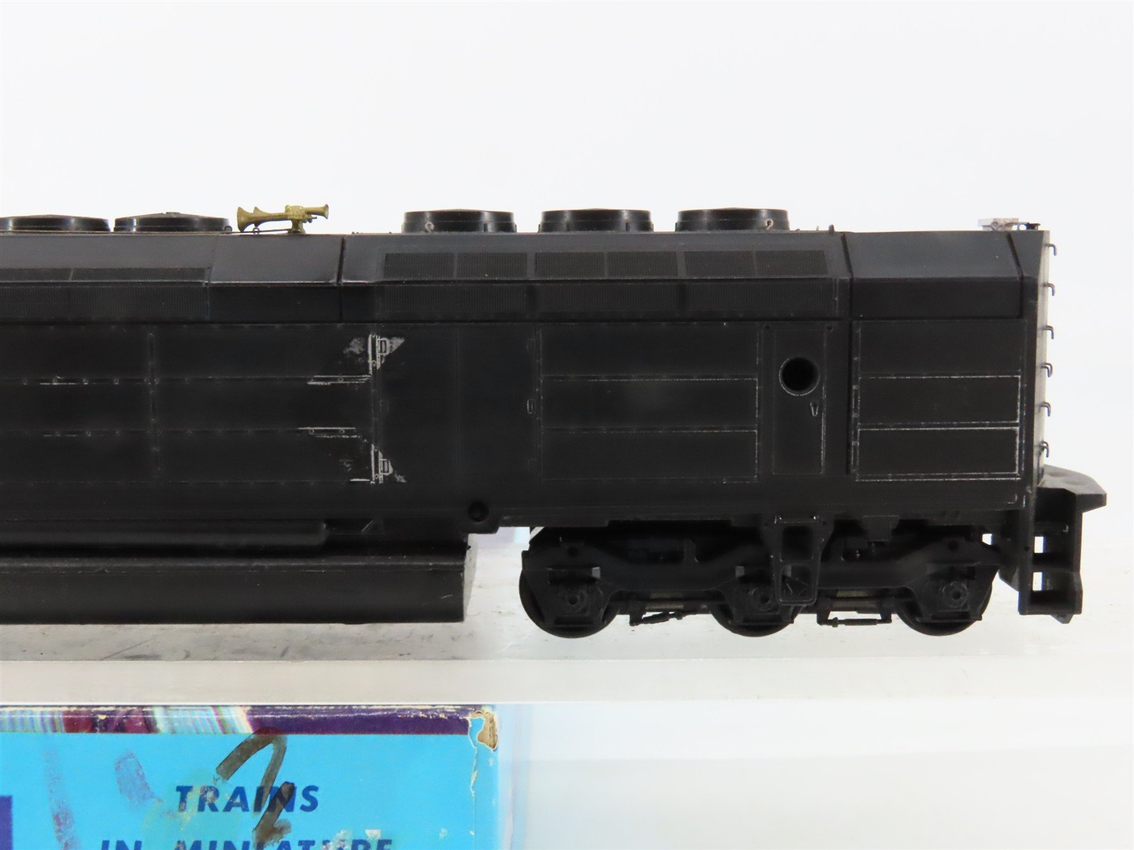 HO Scale Athearn 3634 Undecorated FP45 Diesel Locomotive - Custom - Unpowered