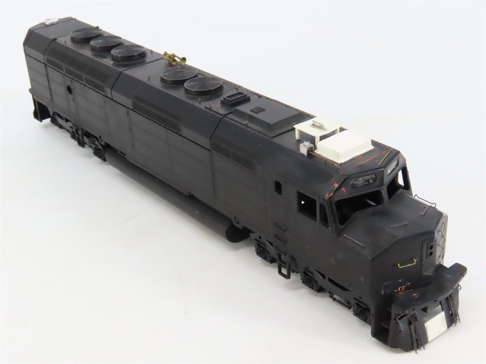HO Scale Athearn 3634 Undecorated FP45 Diesel Locomotive - Custom - Unpowered
