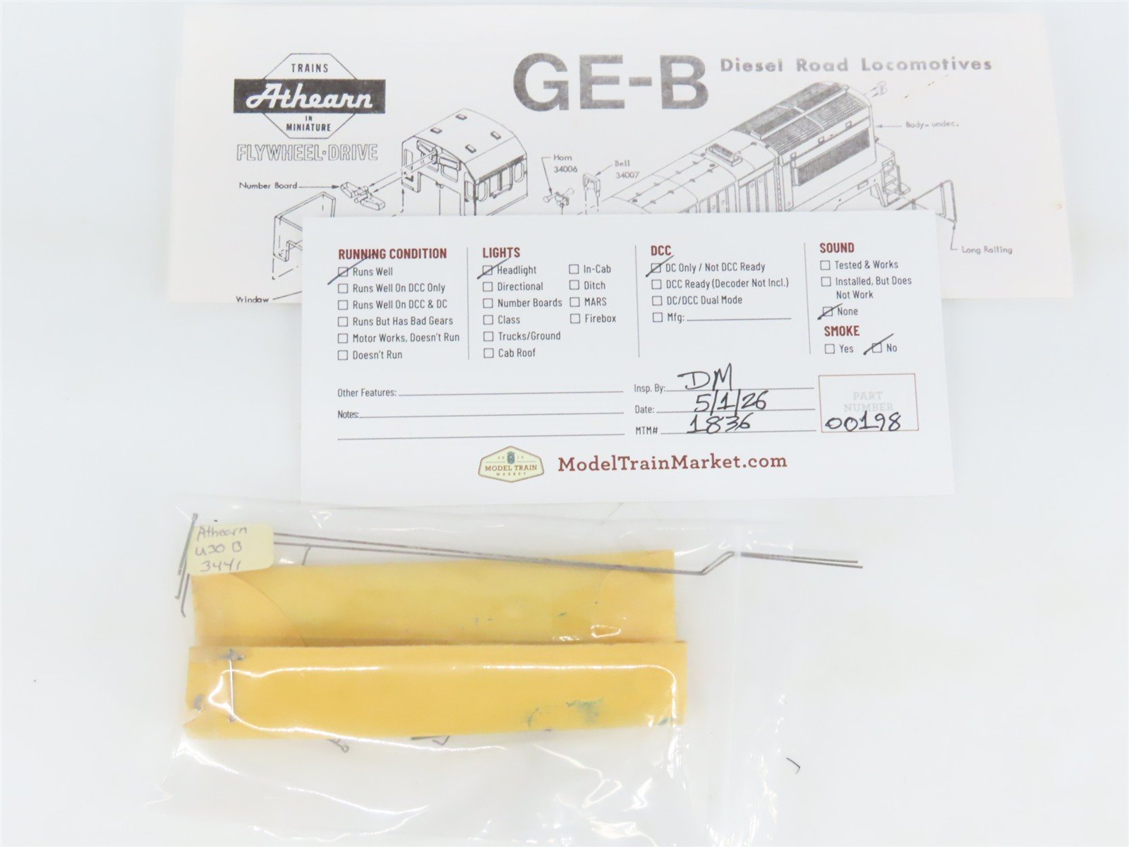 HO Scale Athearn 3441 CB&Q Burlington Route GE U30B Diesel Locomotive #153