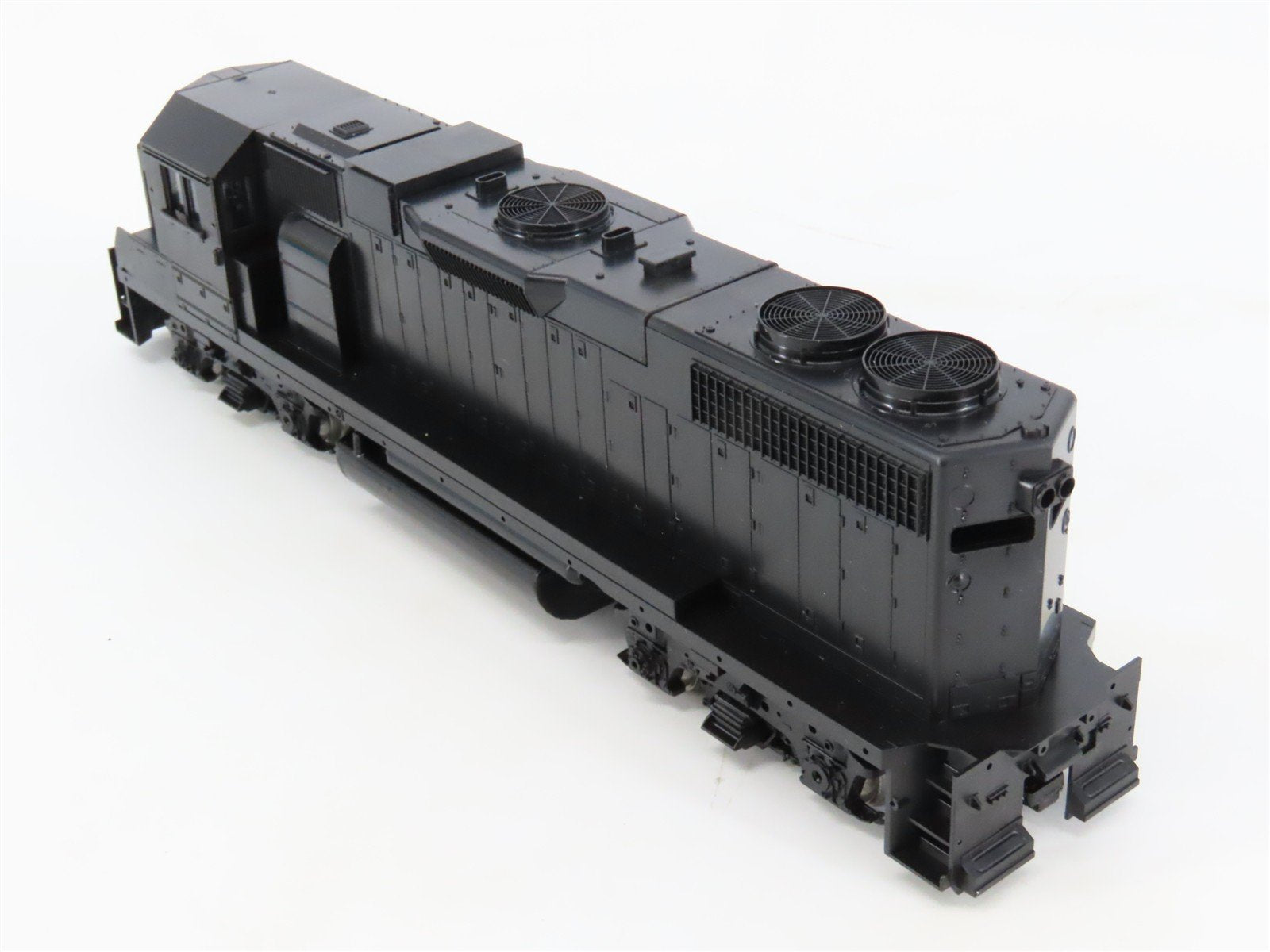 HO Scale Athearn Undecorated EMD GP38-2 Diesel Locomotive