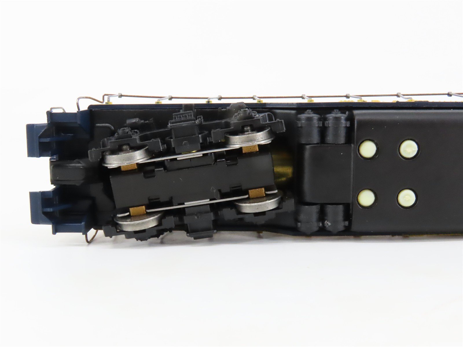 HO Scale Athearn 3156 ATSF Santa Fe EMD GP9 Diesel Locomotive #2904