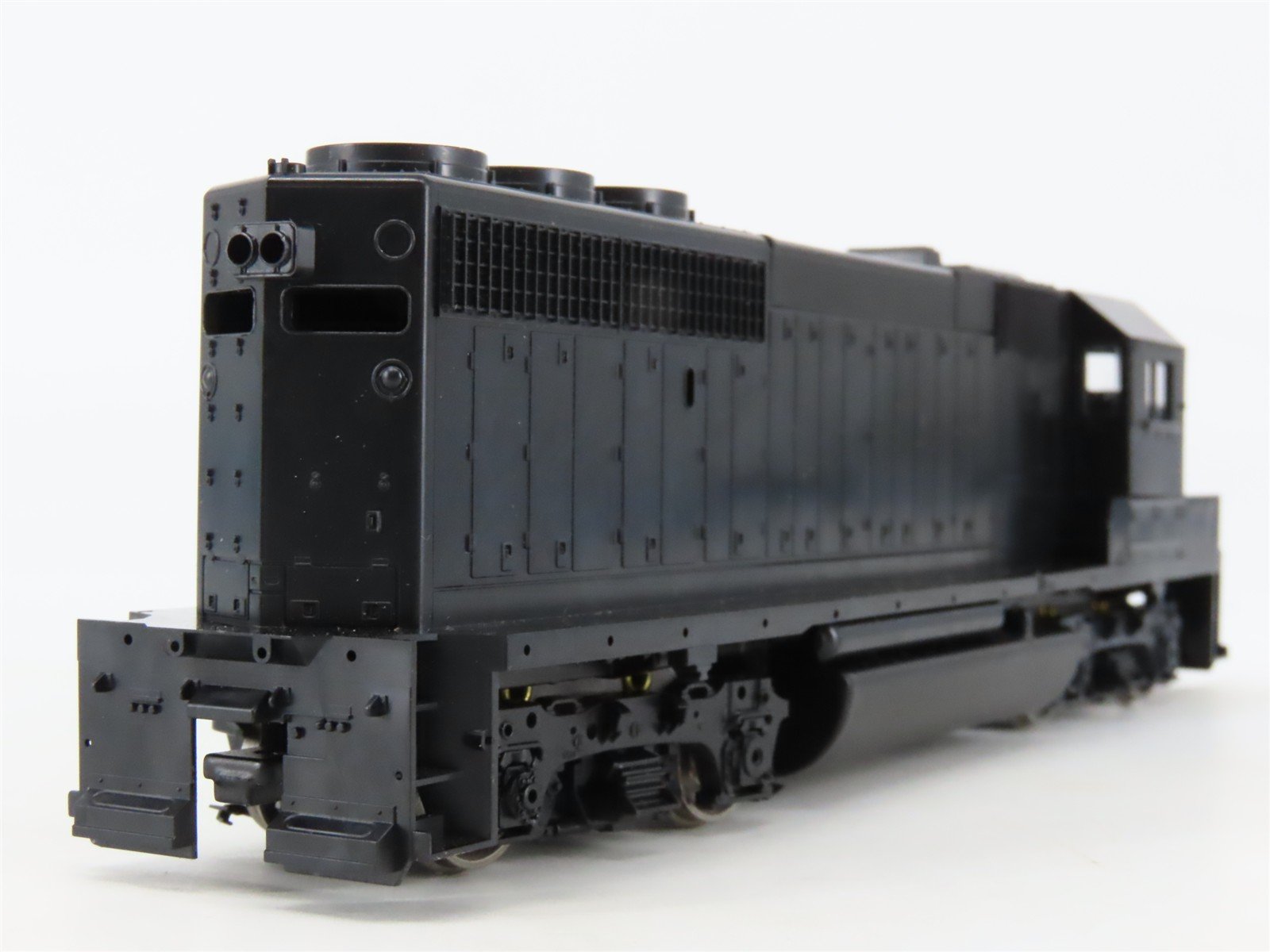 HO Scale Athearn 4701 Undecorated EMD GP40-2 Diesel Locomotive