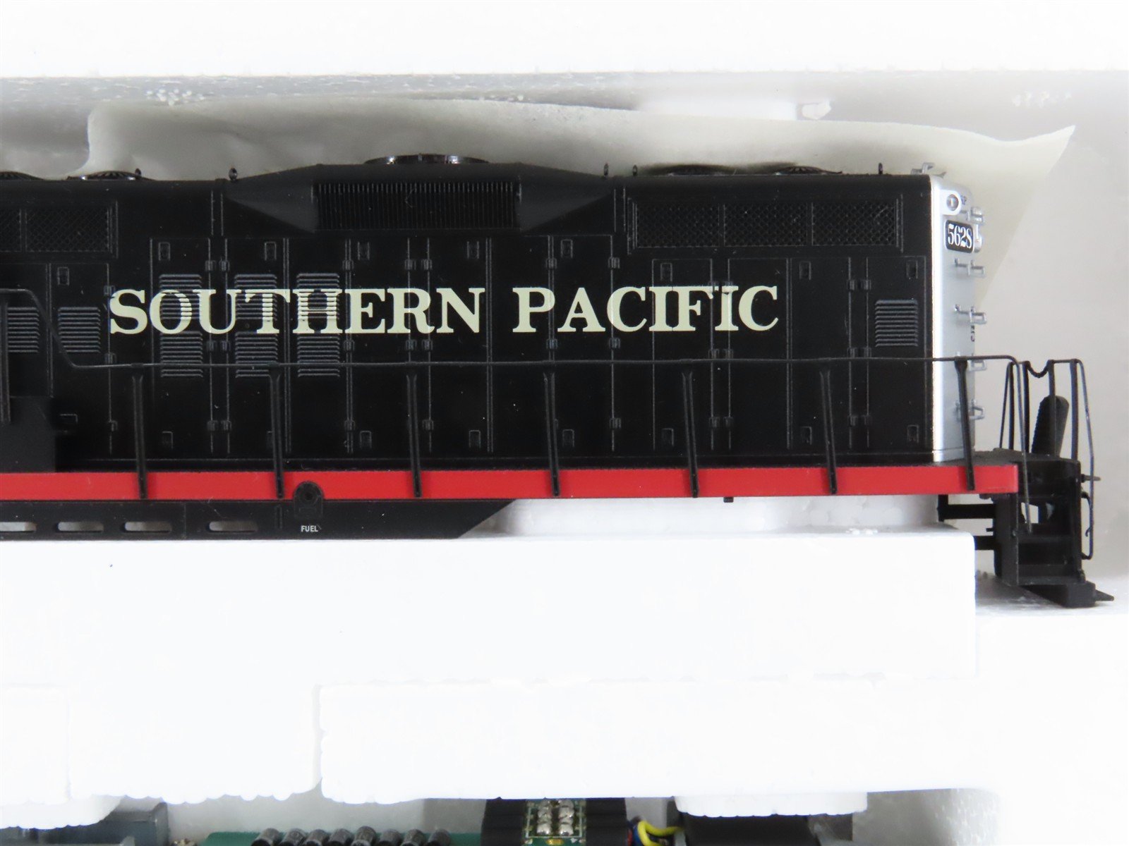 HO Scale Proto 2000 23619 SP Southern Pacific GP9 Diesel Loco #5628 BAD GEARS