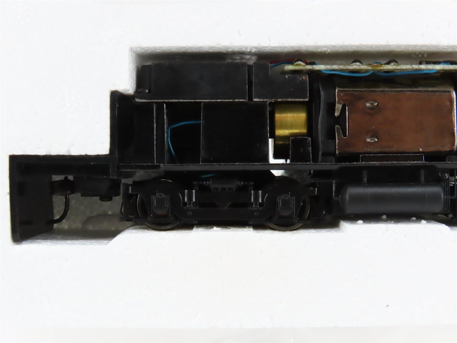 HO Scale Proto 2000 8055 ATSF Santa Fe SW9/1200 Diesel Locomotive #2431