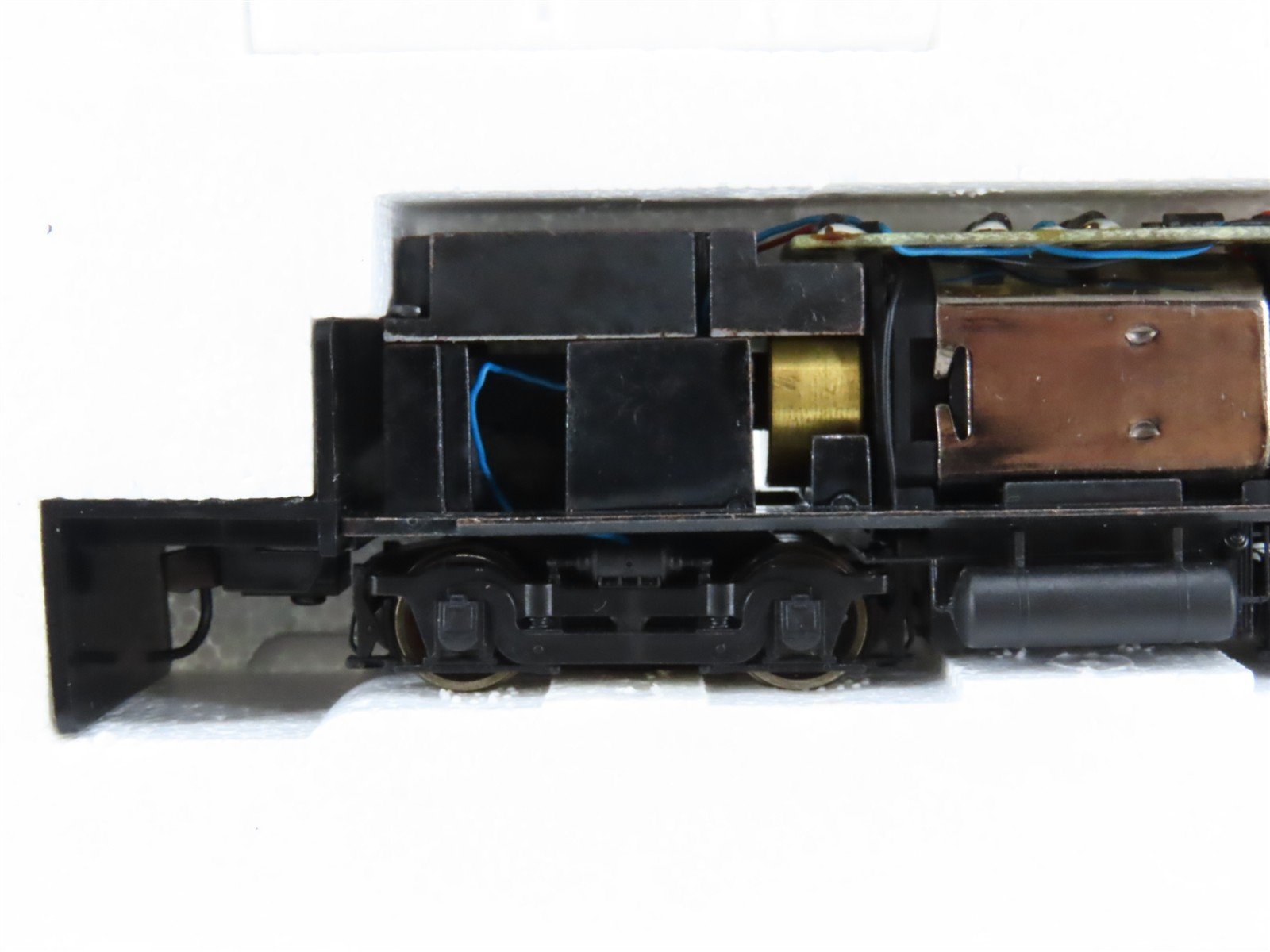 HO Scale Proto 2000 8055 ATSF Santa Fe SW9/1200 Diesel Locomotive #2431