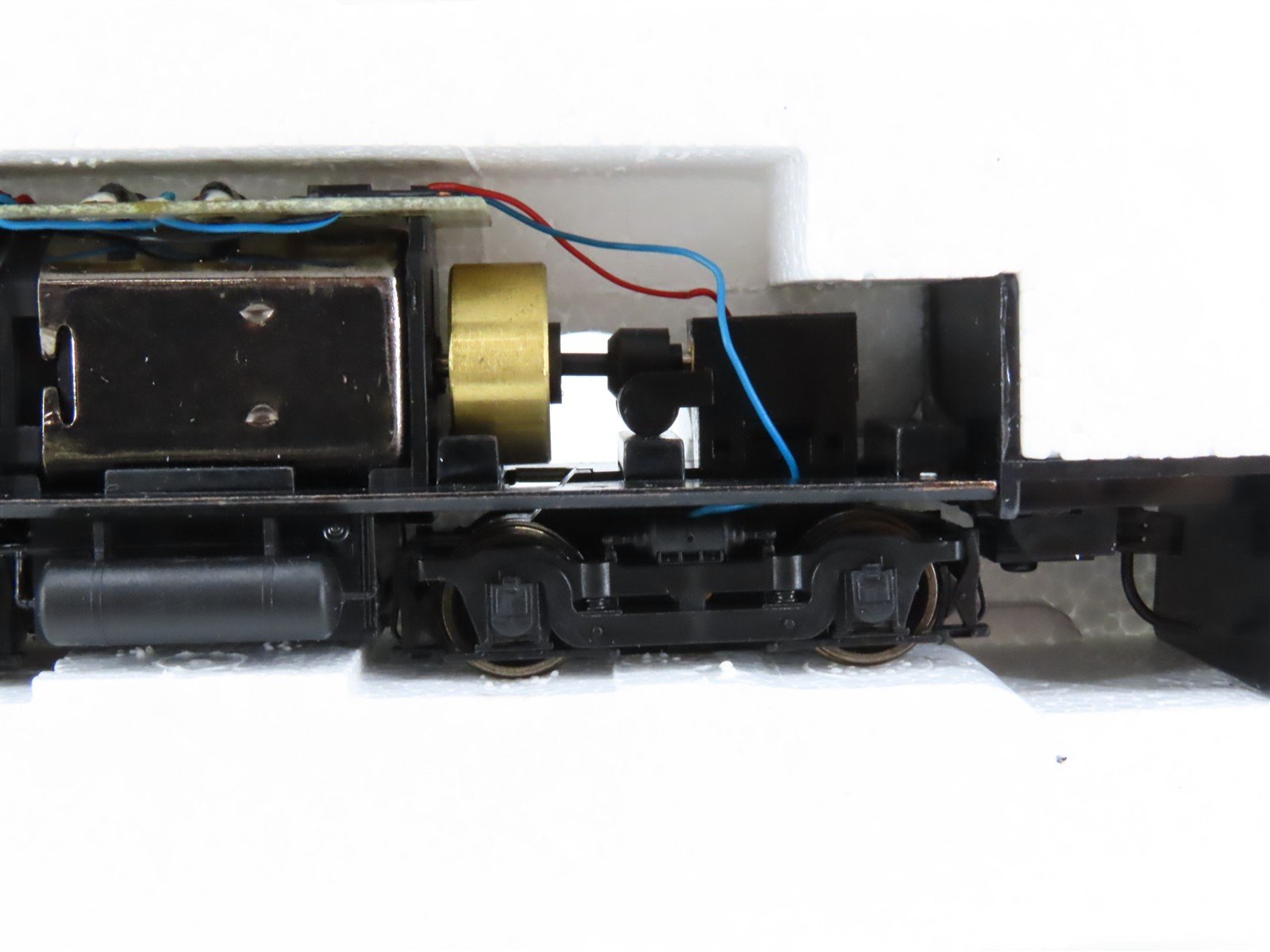 HO Scale Proto 2000 8055 ATSF Santa Fe SW9/1200 Diesel Locomotive #2431