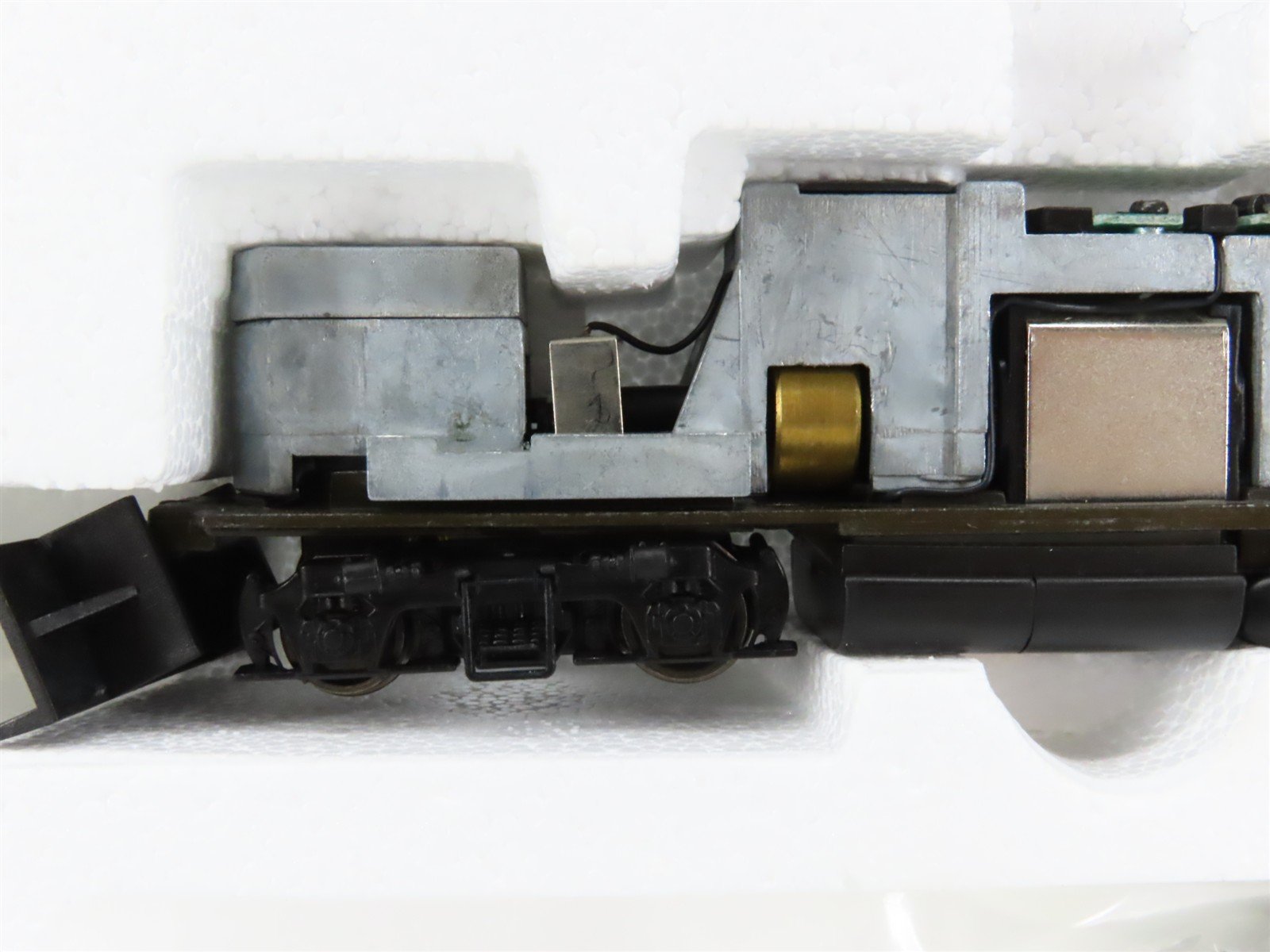 HO Scale Proto 2000 21635 PRR Pennsylvania GP9 Diesel Locomotive #7206 BAD GEARS