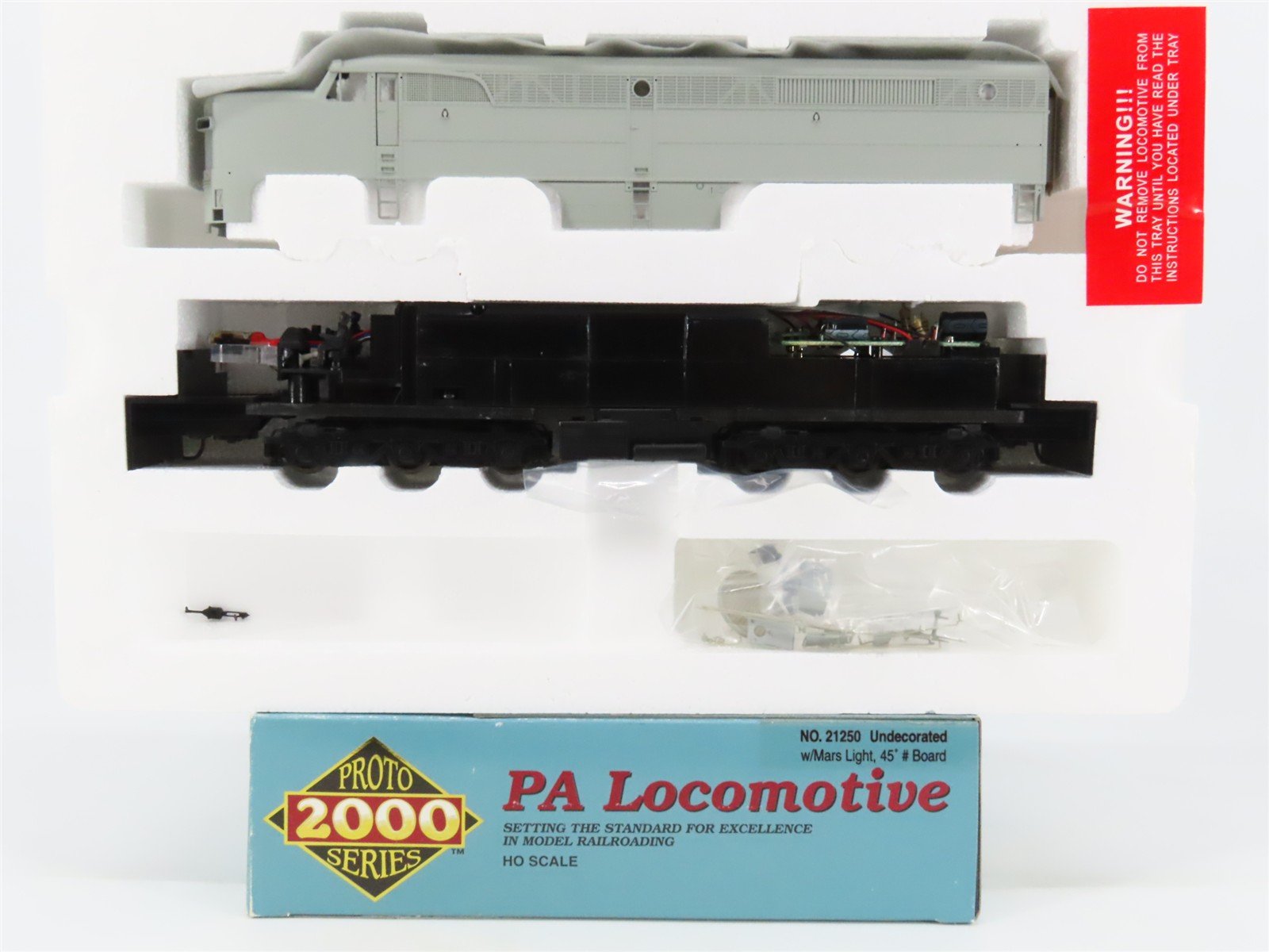 HO Scale Proto 2000 21250 Undecorated PA Diesel Locomotive