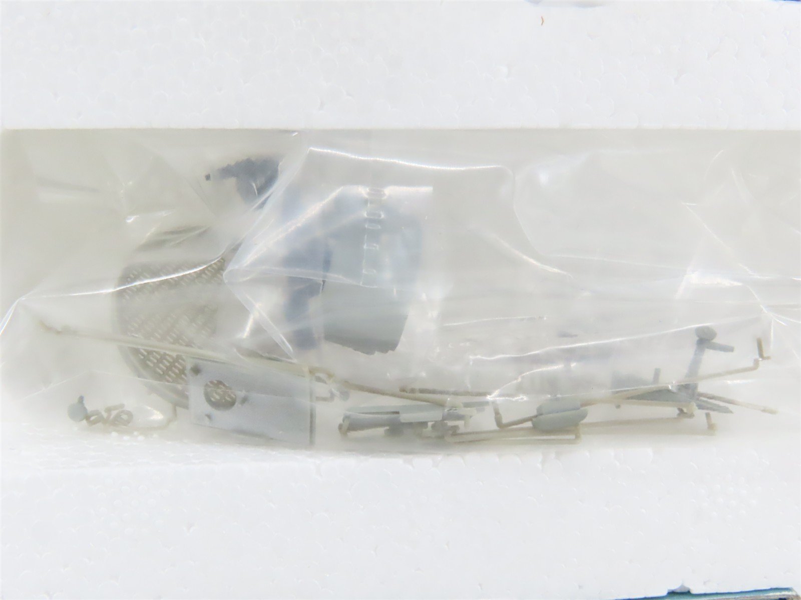 HO Scale Proto 2000 21250 Undecorated PA Diesel Locomotive