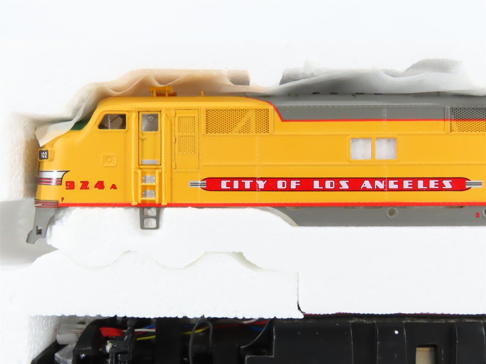 HO Scale Proto 2000 23066 UP City of Los Angeles E7A Diesel Locomotive #924A
