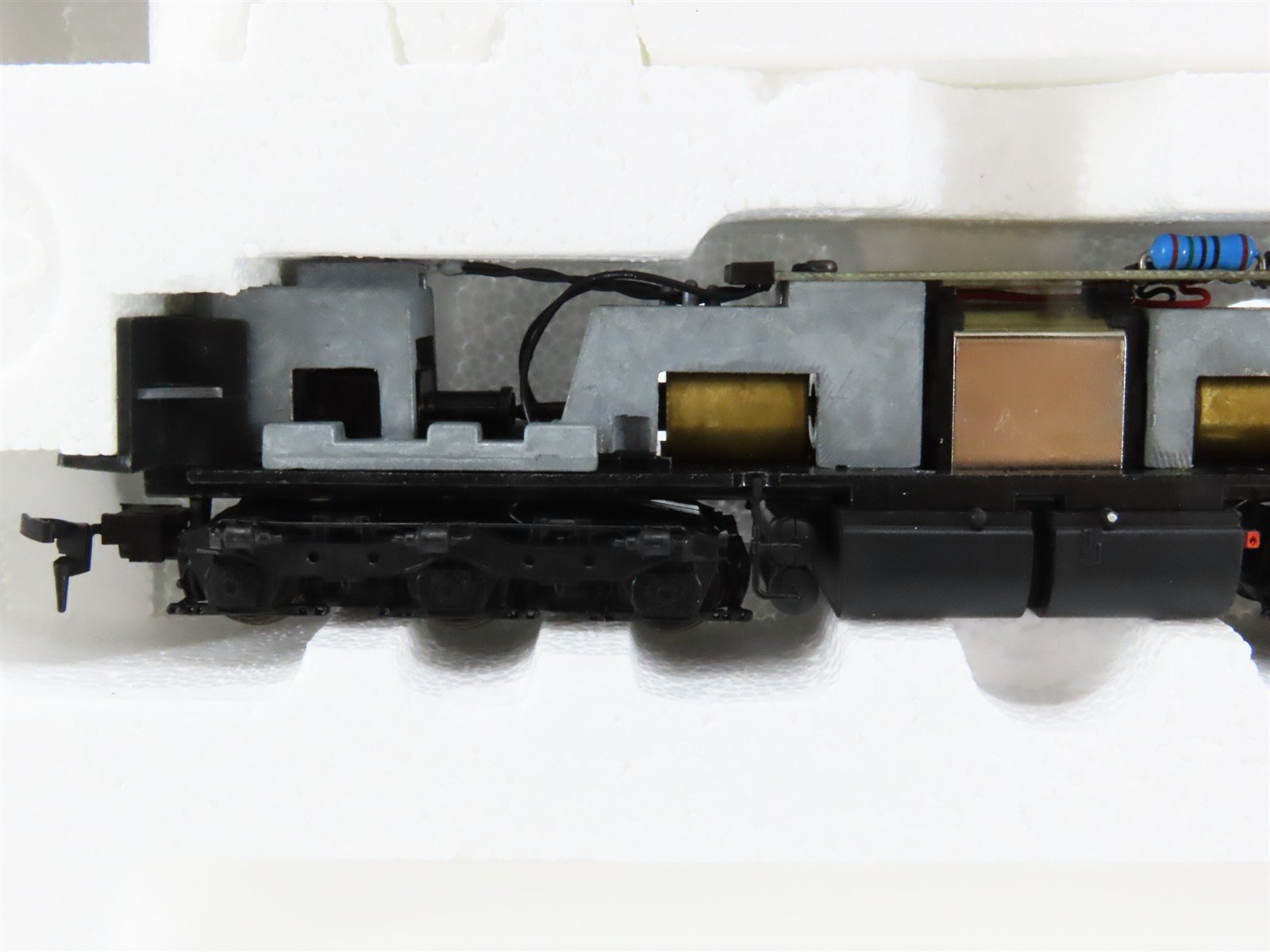 HO Scale Proto 2000 8014 GN Great Northern SD7 Diesel Locomotive #568