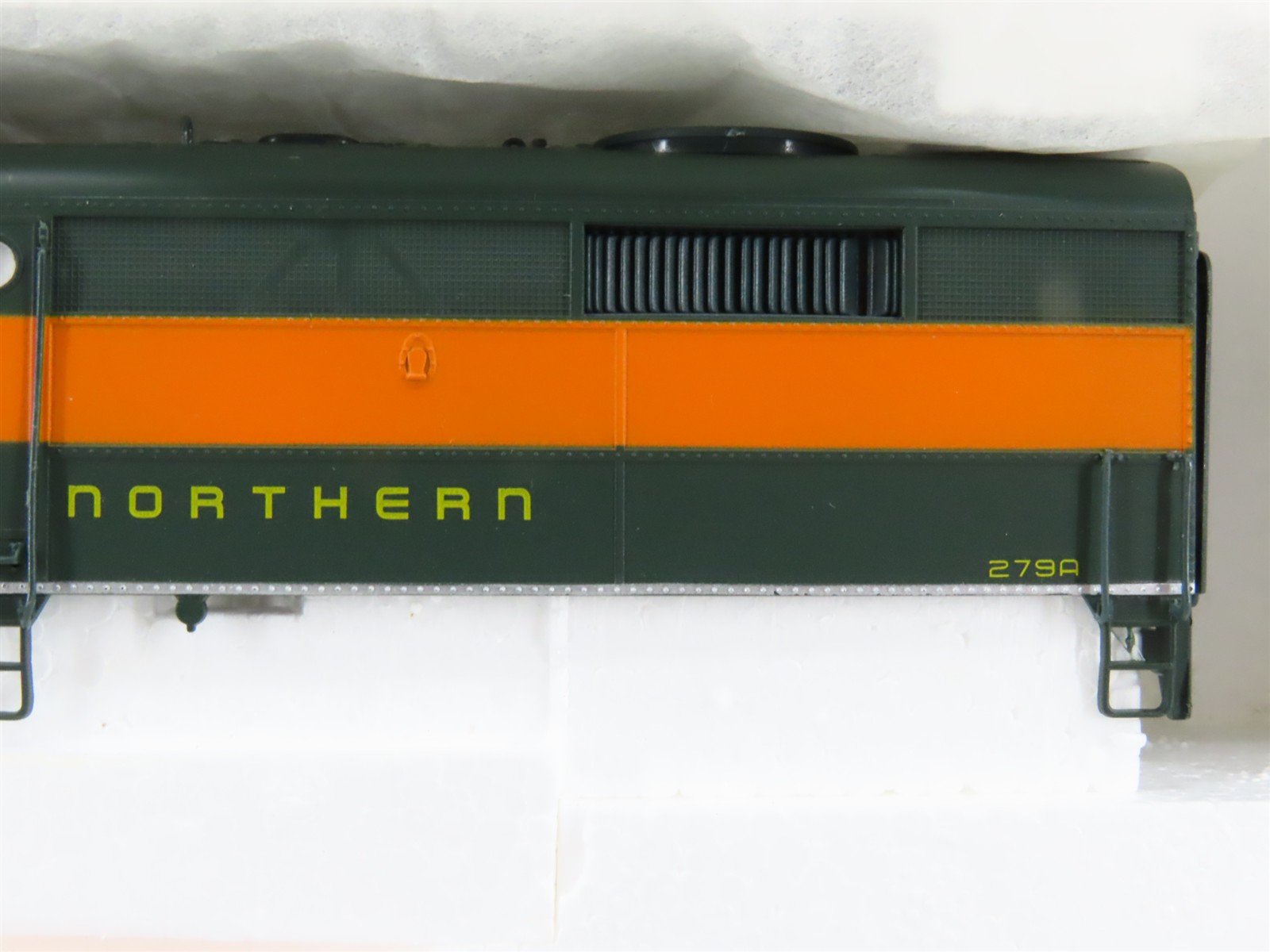 HO Scale Proto 2000 GN Great Northern FA2 Diesel Locomotive #279A