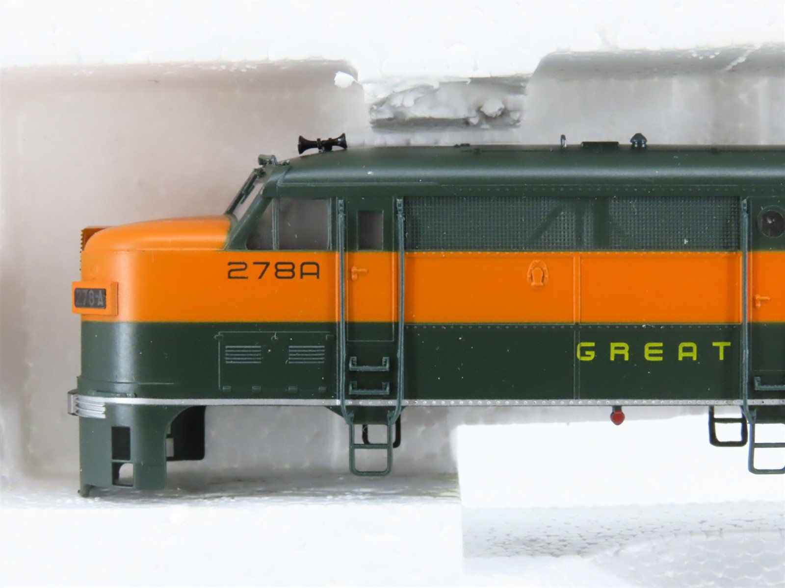 HO Scale Proto 2000 8307 GN Great Northern FA2 Diesel Locomotive #278A BAD GEARS