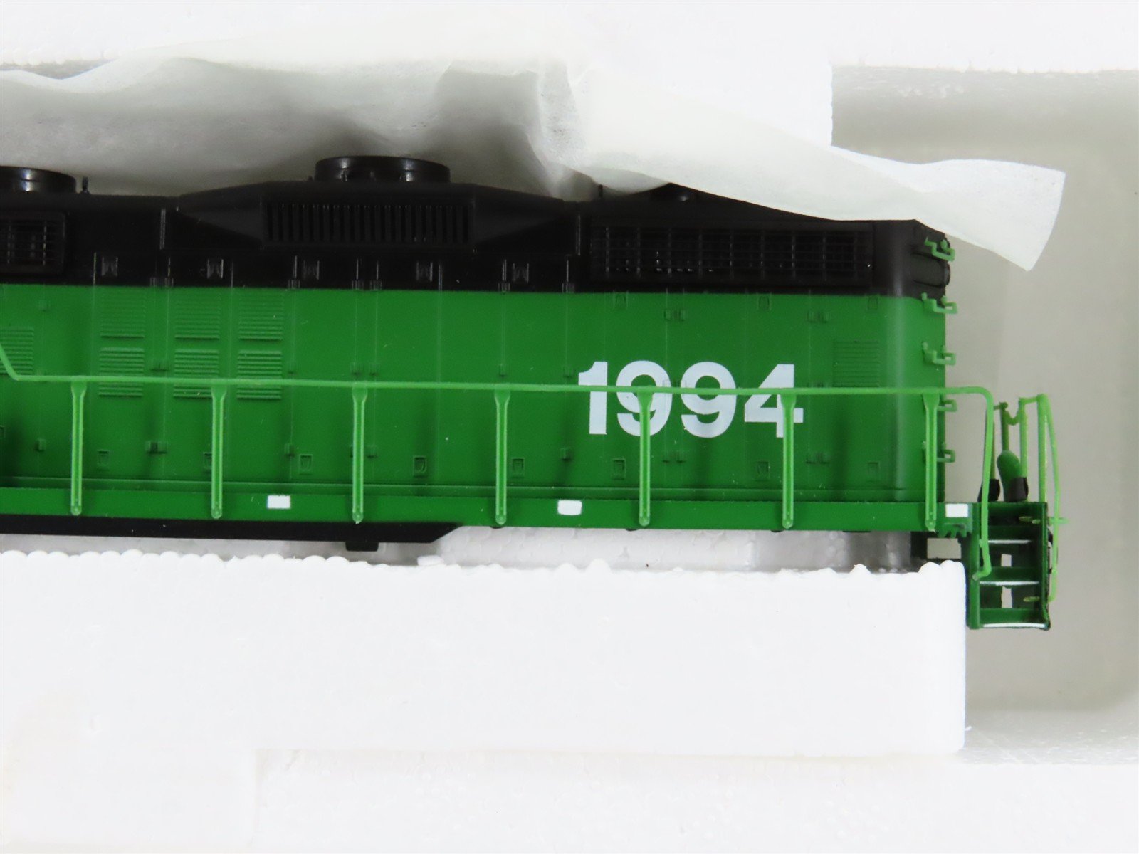 HO Scale Proto 2000 8145 BN Burlington Northern GP18 Diesel #1994 BAD GEARS