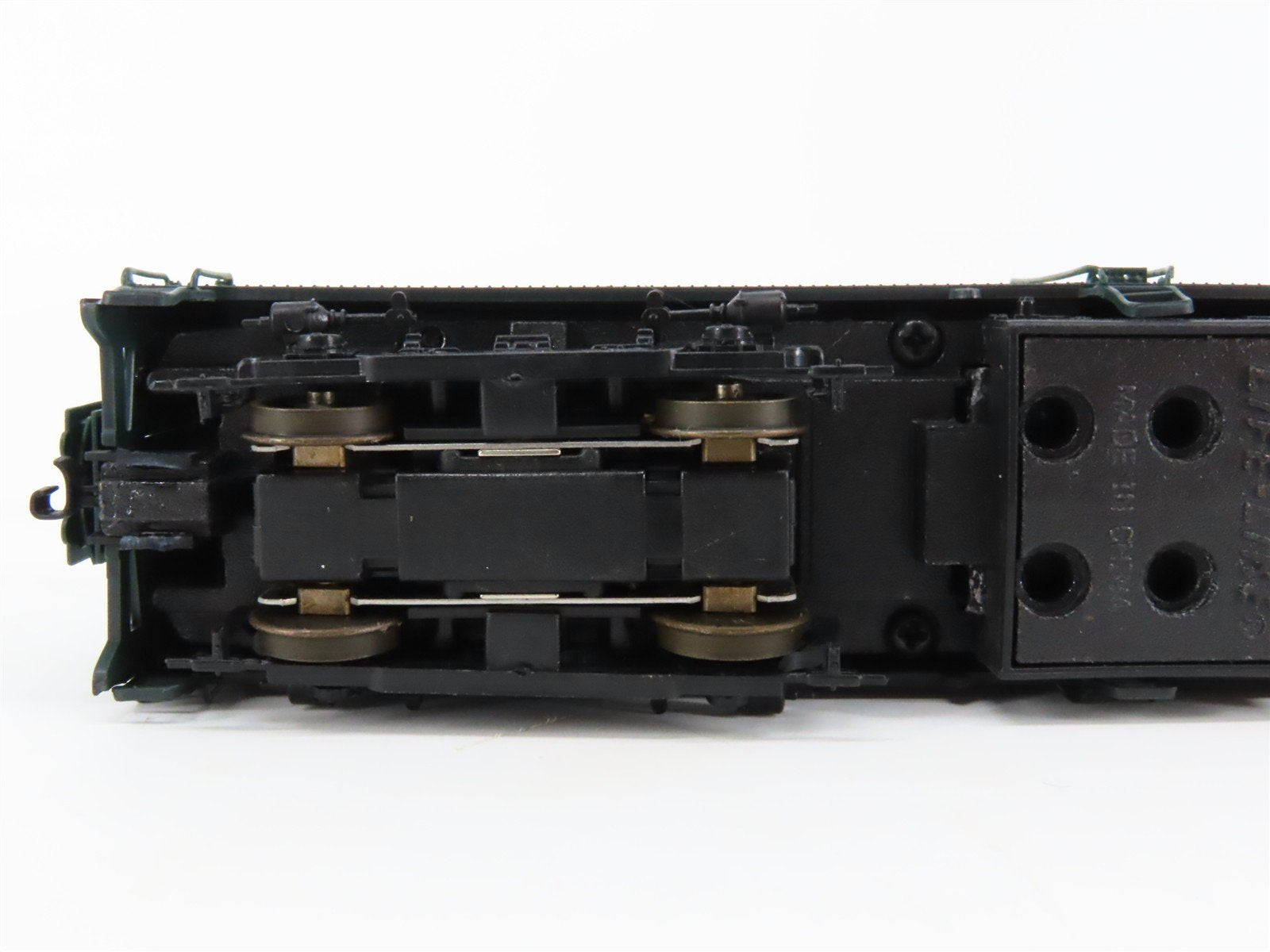 HO Scale Proto 2000 8326 ALCO Demonstrator FB2 Diesel Loco #1602B UNPOWERED