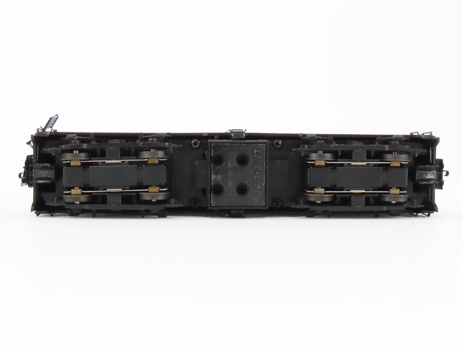 HO Scale Proto 2000 8393 Undecorated FB2 Diesel Locomotive UNPOWERED