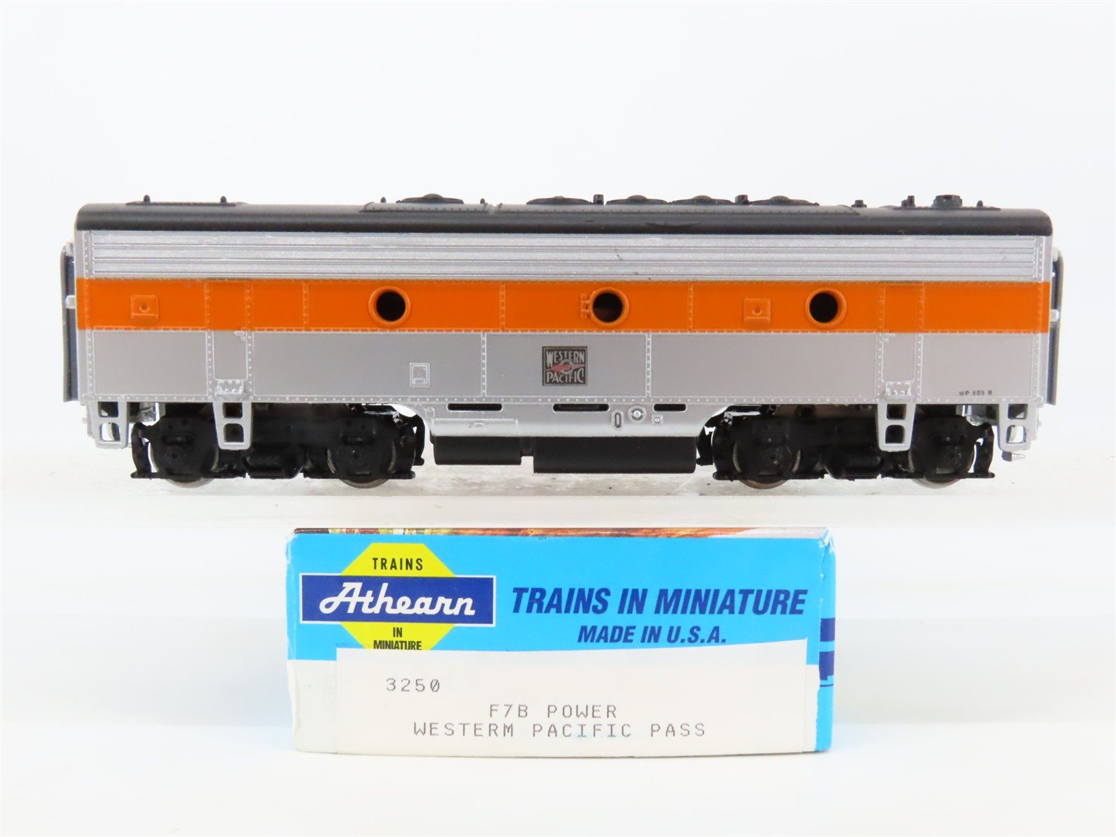 HO Scale Athearn 3250 WP Western Pacific EMD F7B Diesel Locomotive No#