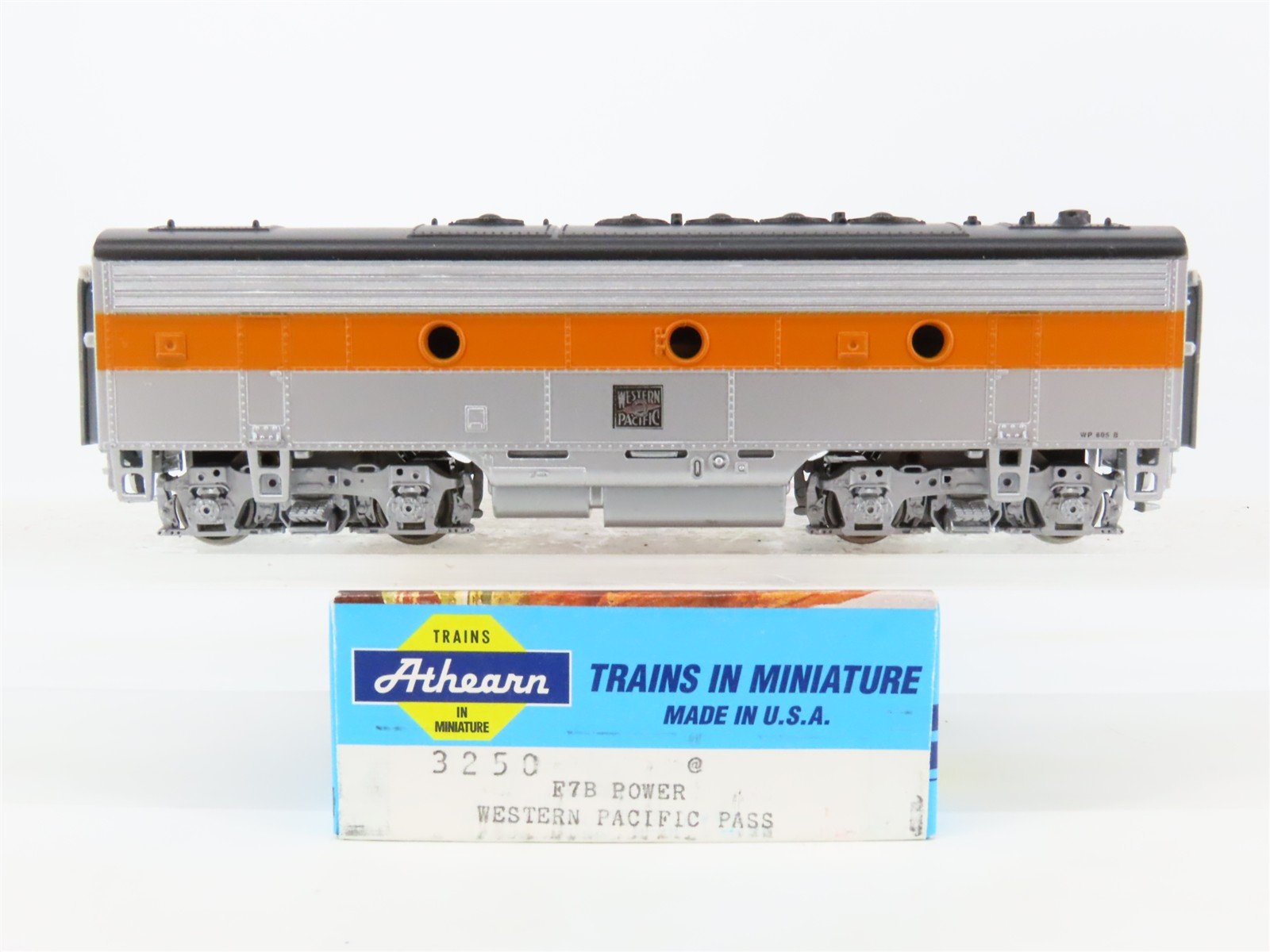 HO Scale Athearn 3250 WP Western Pacific EMD F7B Diesel Locomotive No#