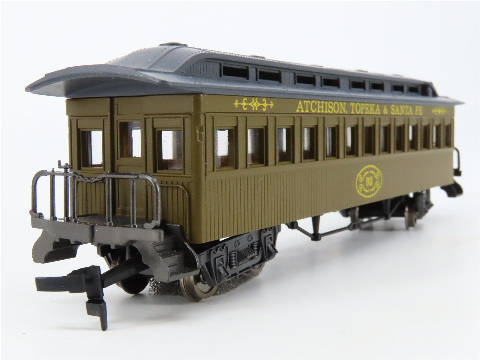 HO Scale Rivarossi 6901 ATSF Santa Fe Old Time Passenger 4-Car Set