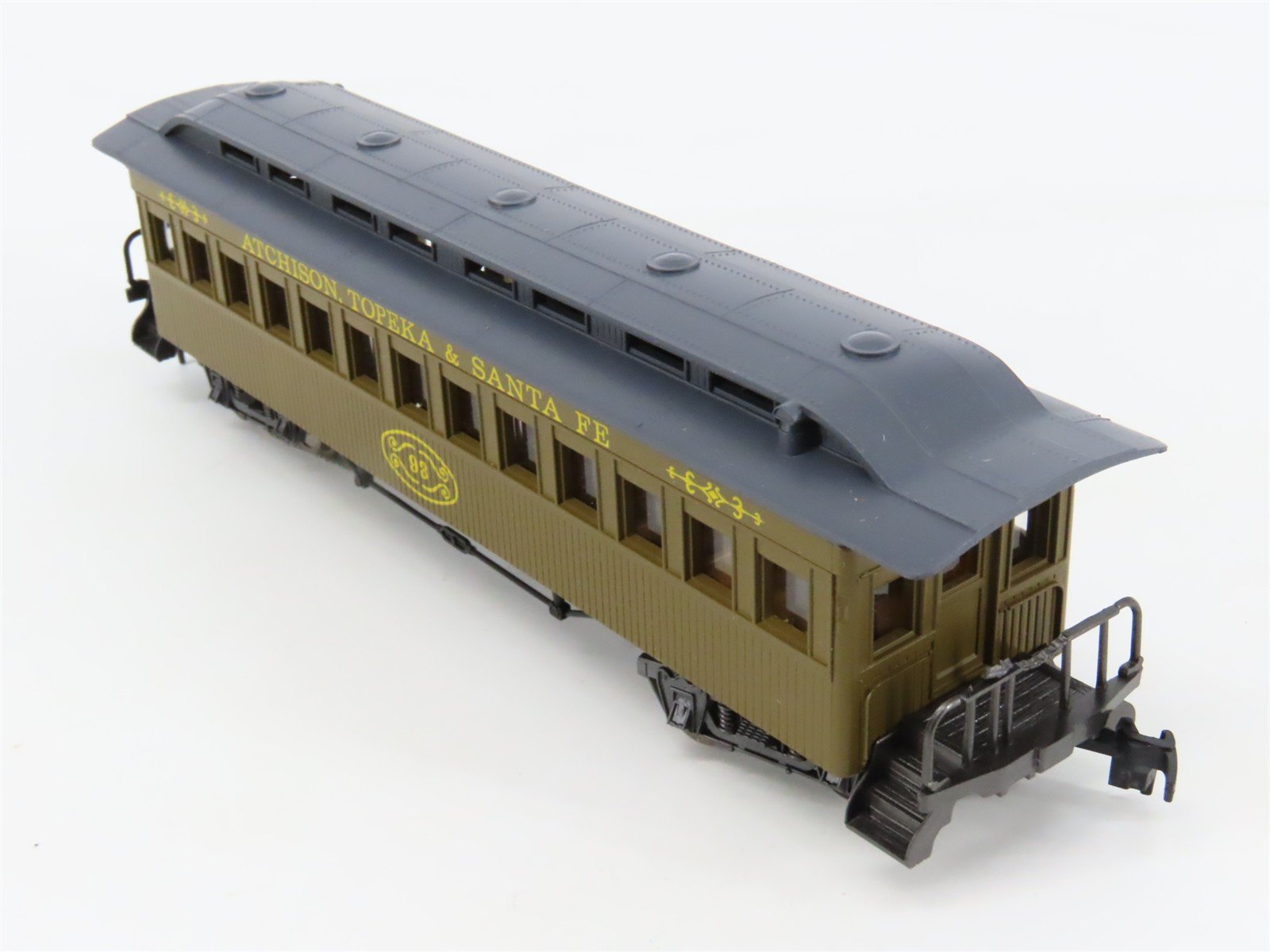 HO Scale Rivarossi 6901 ATSF Santa Fe Old Time Passenger 4-Car Set