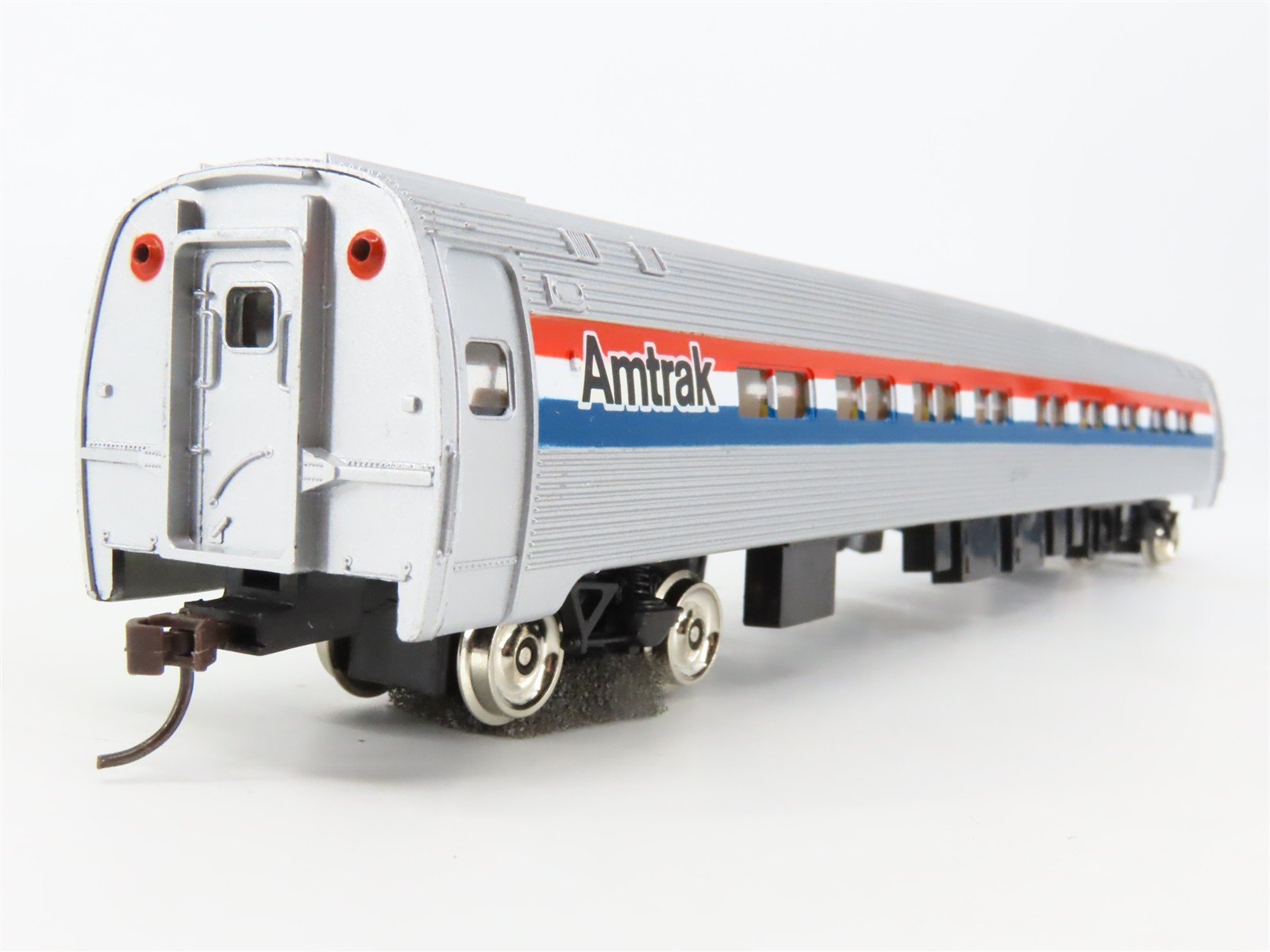 HO Scale Bachmann 72205 Amtrak Amfleet Coach Passenger Car #21917 w/Light