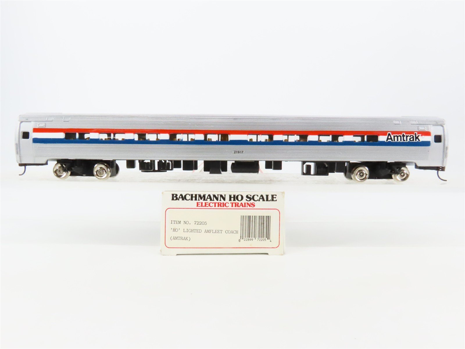 HO Scale Bachmann 72205 Amtrak Amfleet Coach Passenger Car #21917 w/Light