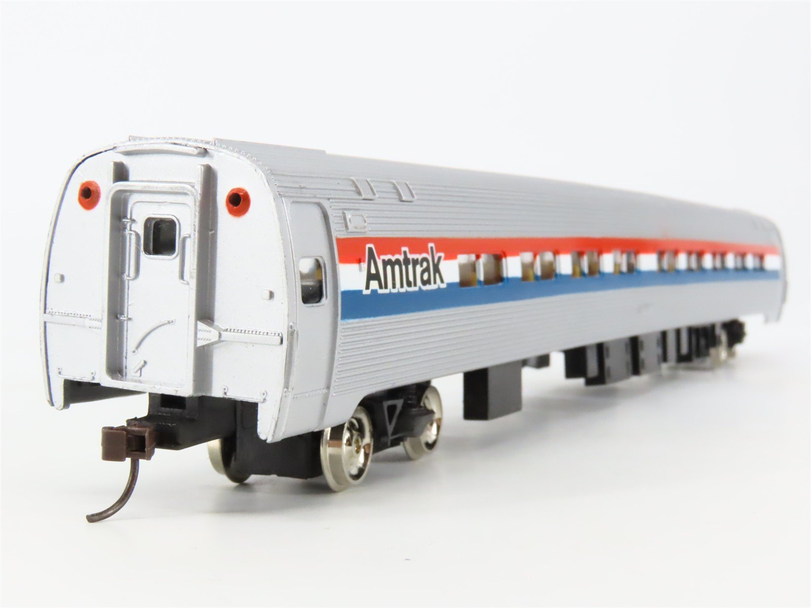HO Scale Bachmann 72205 Amtrak Amfleet Coach Passenger Car #21917 w/Light
