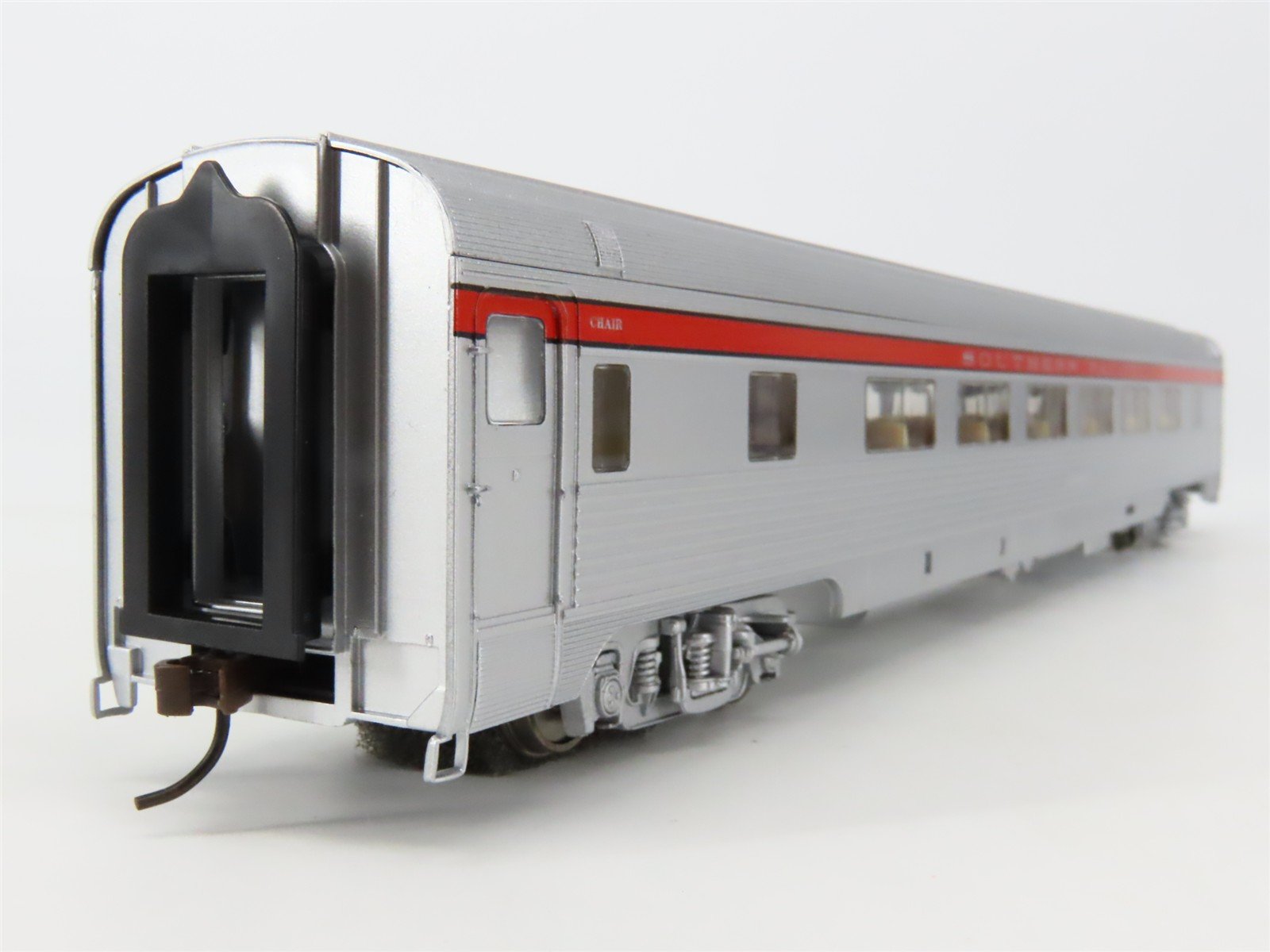 HO Scale Walthers RTR 932-6313 SP Southern Pacific 46-Seat Coach Passenger Car