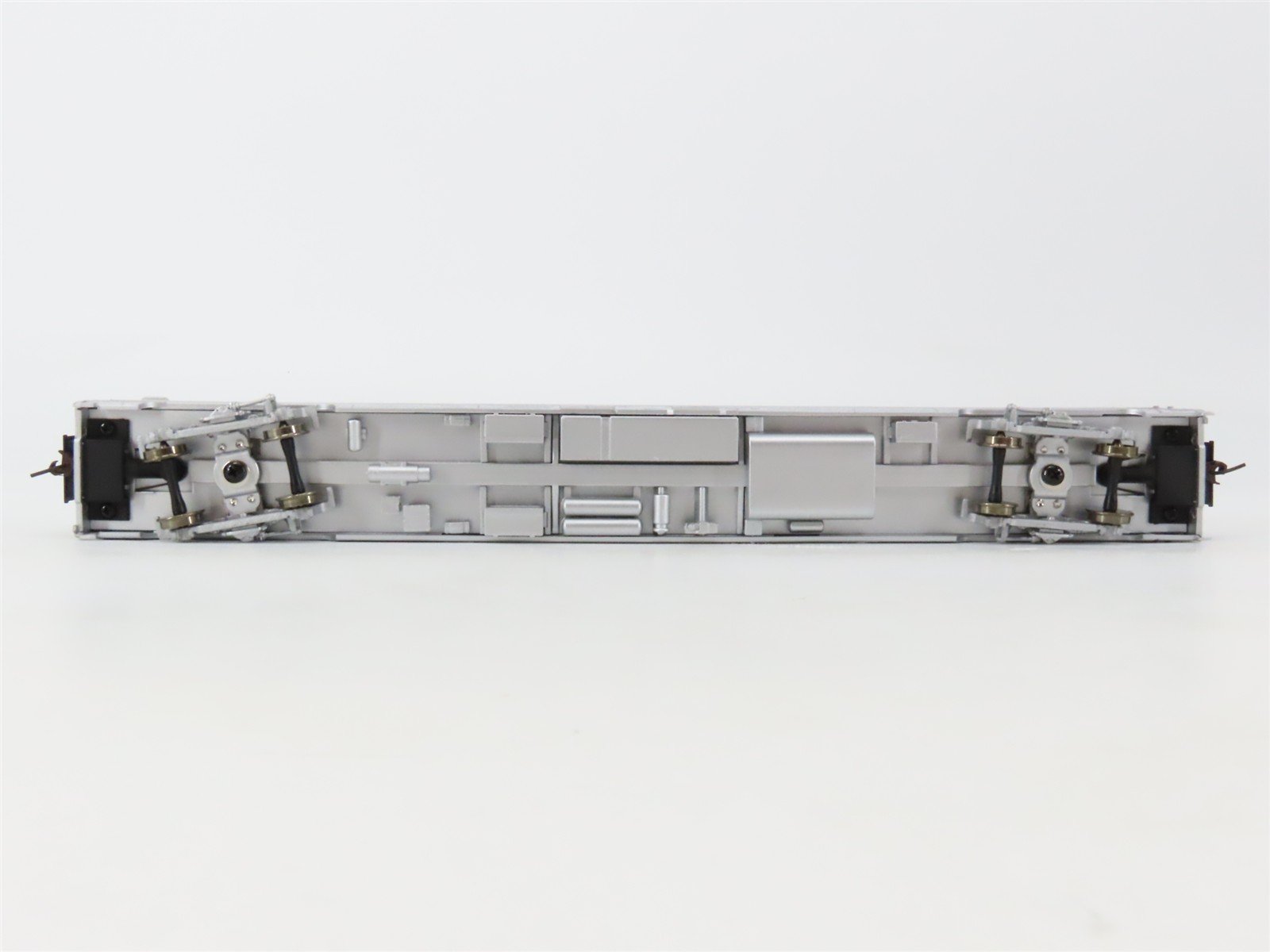 HO Scale Walthers RTR 932-6313 SP Southern Pacific 46-Seat Coach Passenger Car