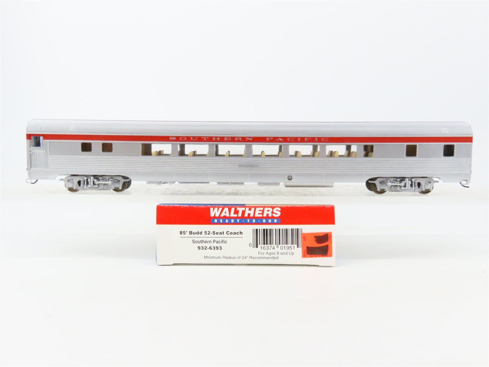 HO Scale Walthers RTR 932-6393 SP Southern Pacific 52-Seat Coach Passenger Car